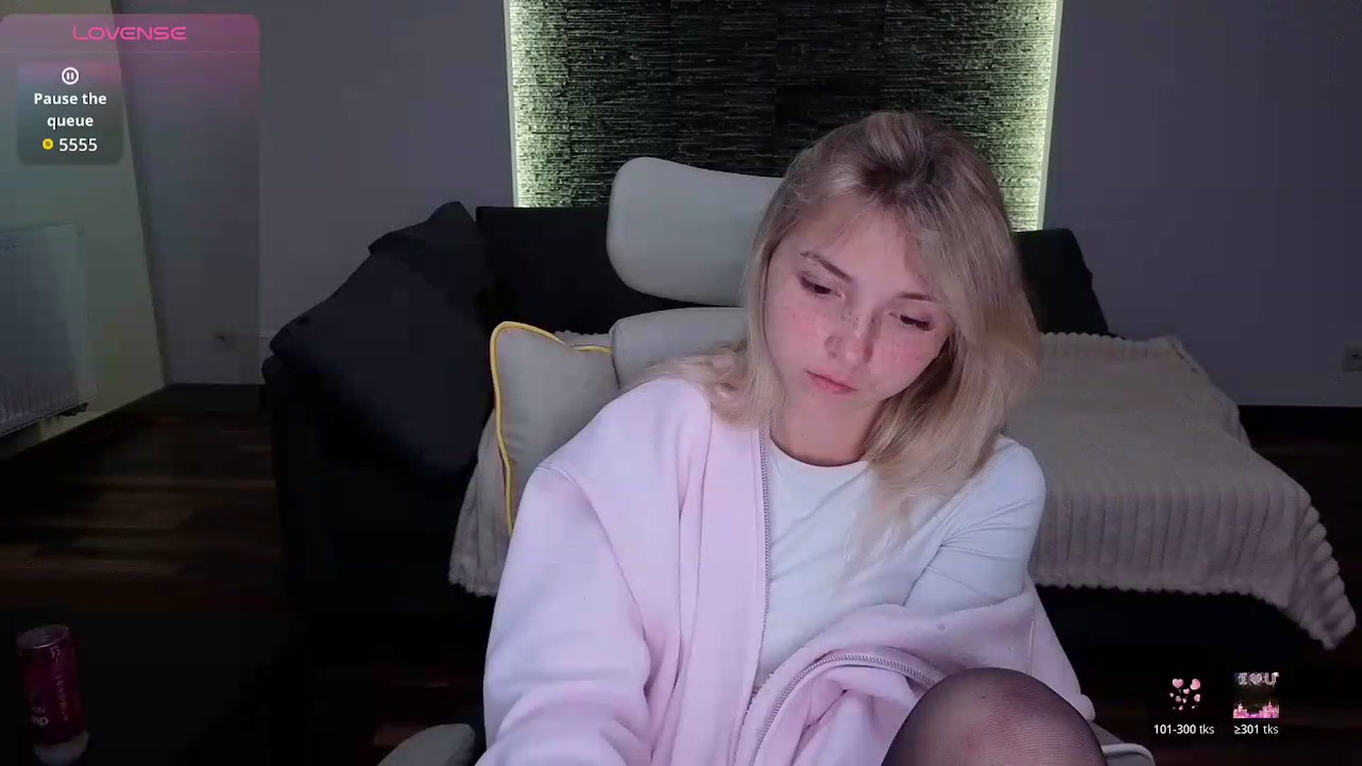 Gallery image thumbnail from Daisyy's myfreecams stream on, 05/11/2026, 20:07 image 8 of 20