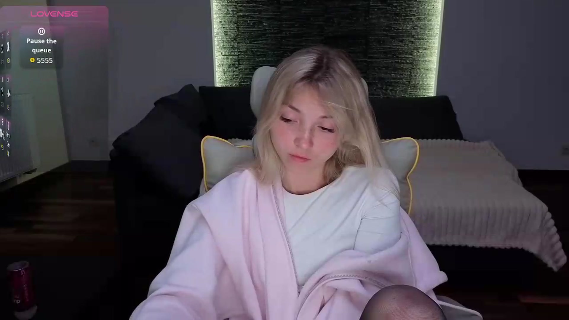 Gallery image thumbnail from Daisyy's myfreecams stream on, 05/11/2026, 20:07 image 10 of 20