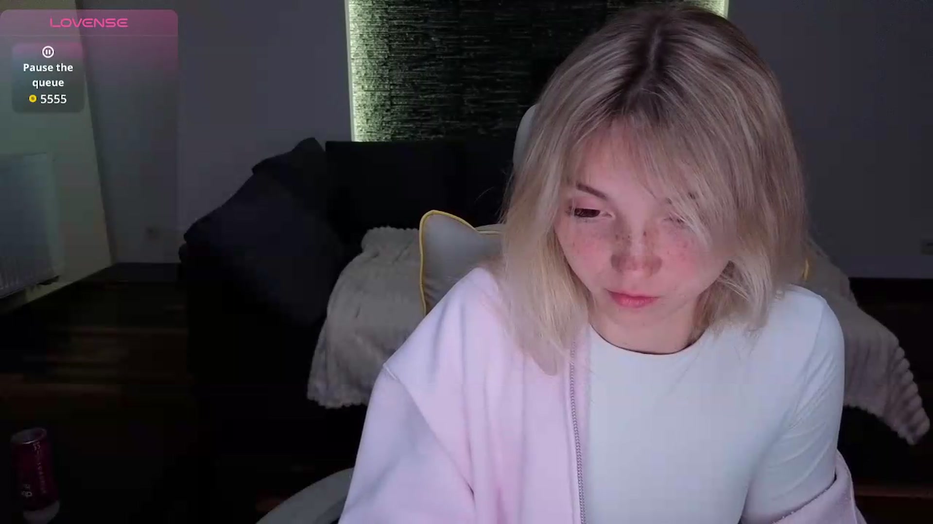 Gallery image thumbnail from Daisyy's myfreecams stream on, 05/11/2026, 20:07 image 13 of 20