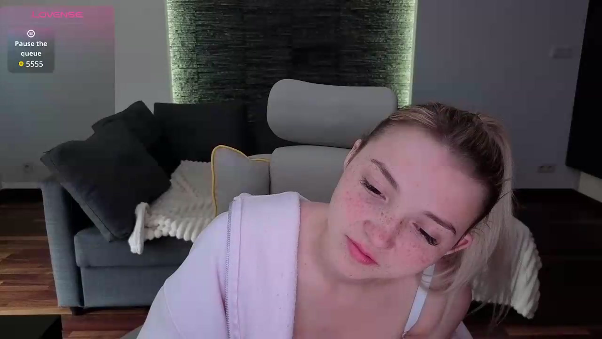 Gallery image thumbnail from Daisyy's myfreecams stream on, 05/12/2026, 15:15 image 15 of 20