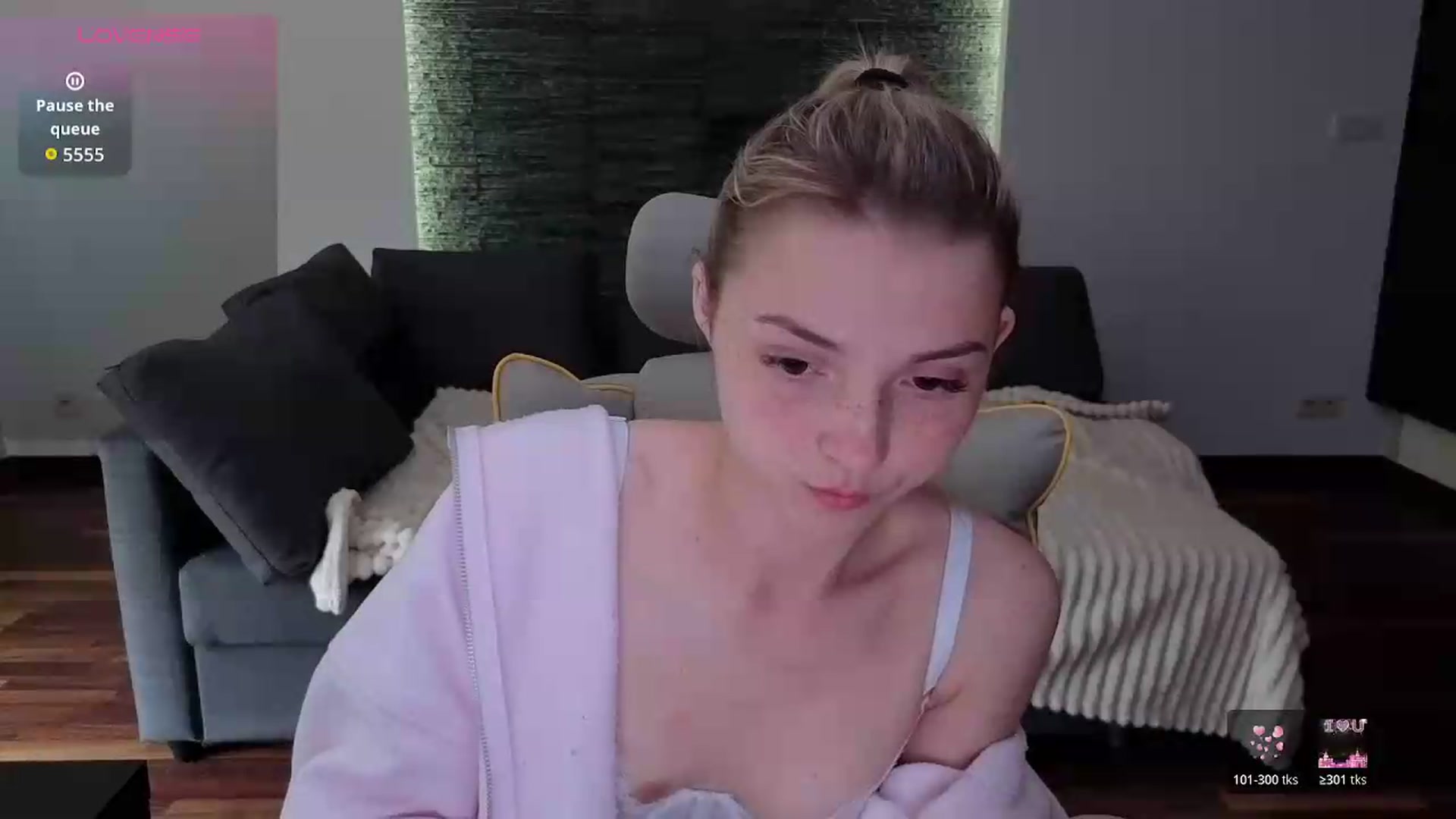 Gallery image thumbnail from Daisyy's myfreecams stream on, 05/12/2026, 15:15 image 18 of 20