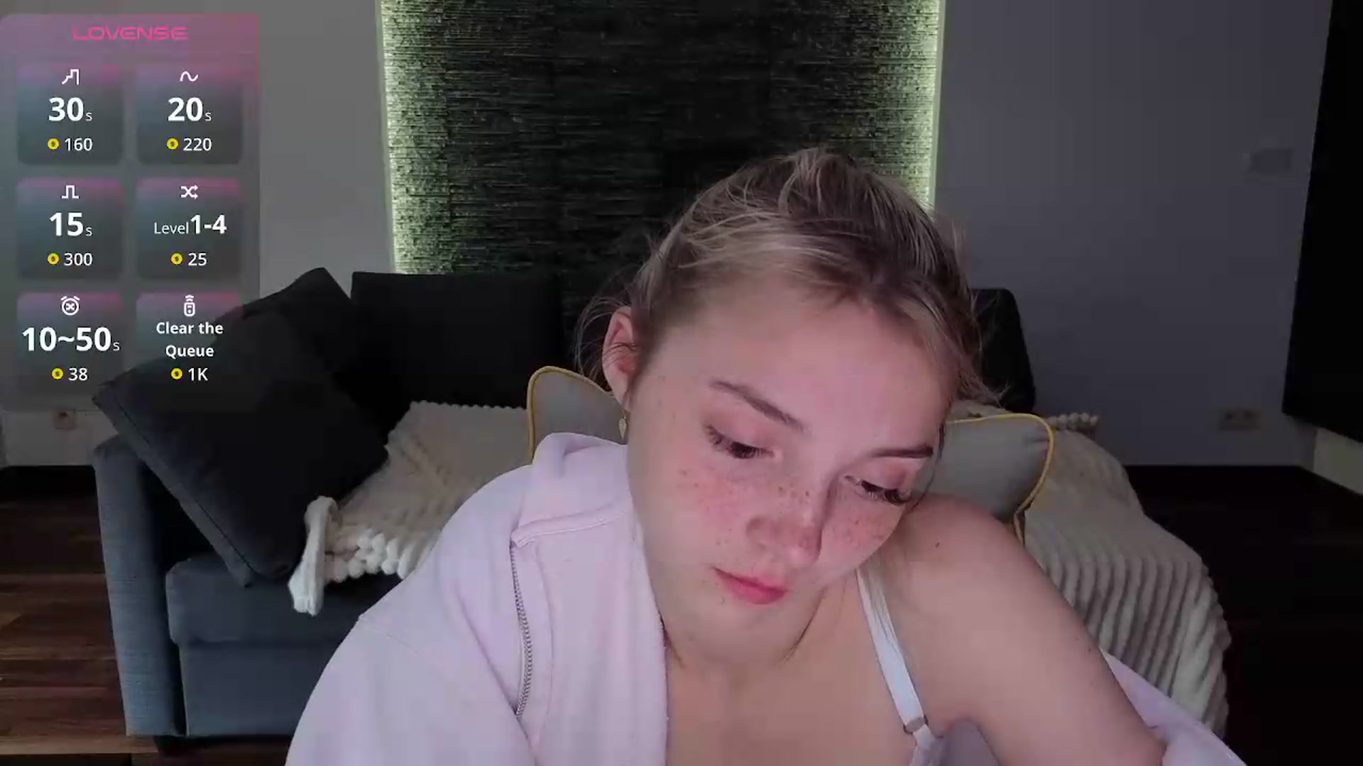 Gallery image thumbnail from Daisyy's myfreecams stream on, 05/12/2026, 17:46 image 4 of 20