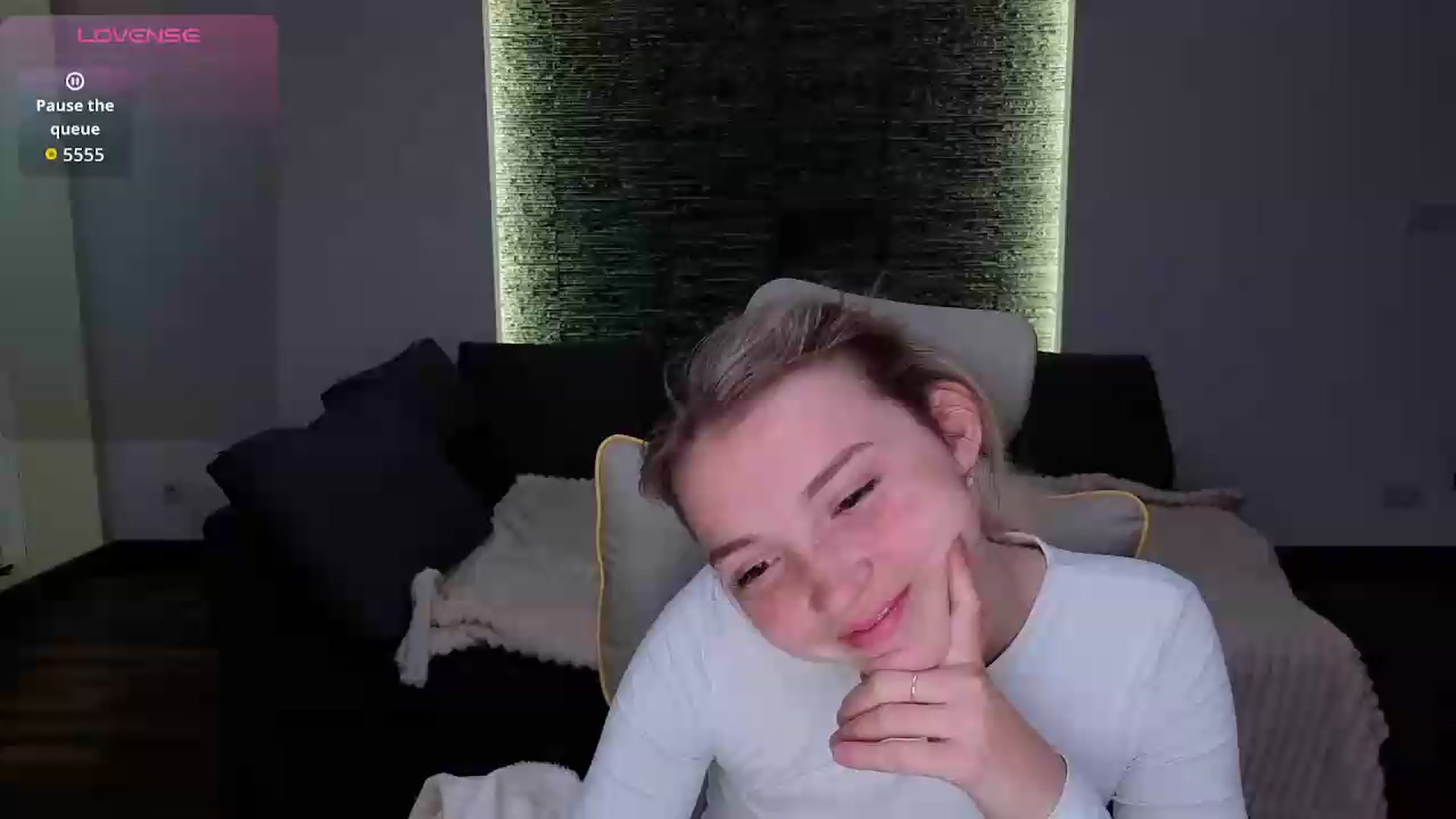 Gallery image thumbnail from Daisyy's myfreecams stream on, 05/12/2026, 20:03 image 1 of 20