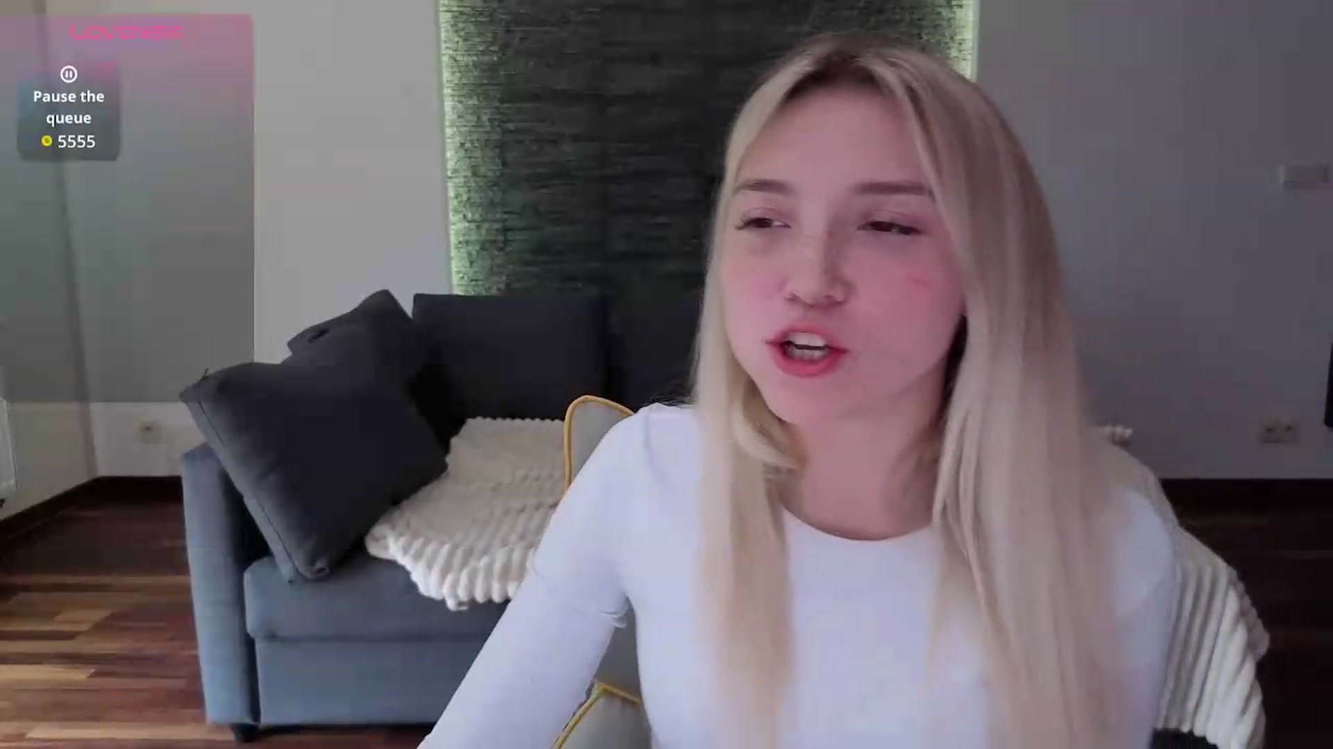 Gallery image thumbnail from Daisyy's myfreecams stream on, 05/13/2026, 13:33 image 18 of 20