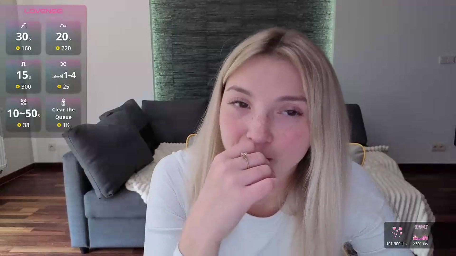 Gallery image thumbnail from Daisyy's myfreecams stream on, 05/13/2026, 13:33 image 12 of 20