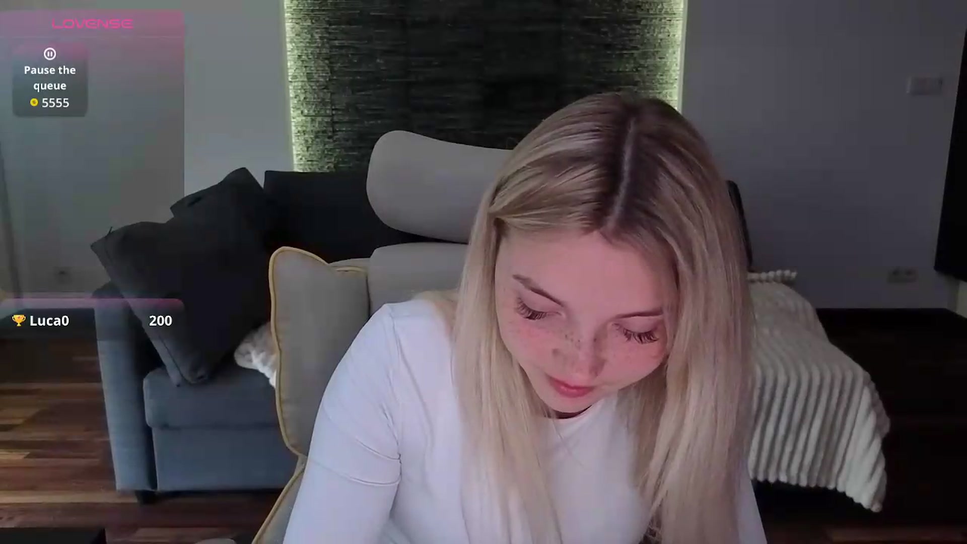 Gallery image thumbnail from Daisyy's myfreecams stream on, 05/13/2026, 15:40 image 8 of 20