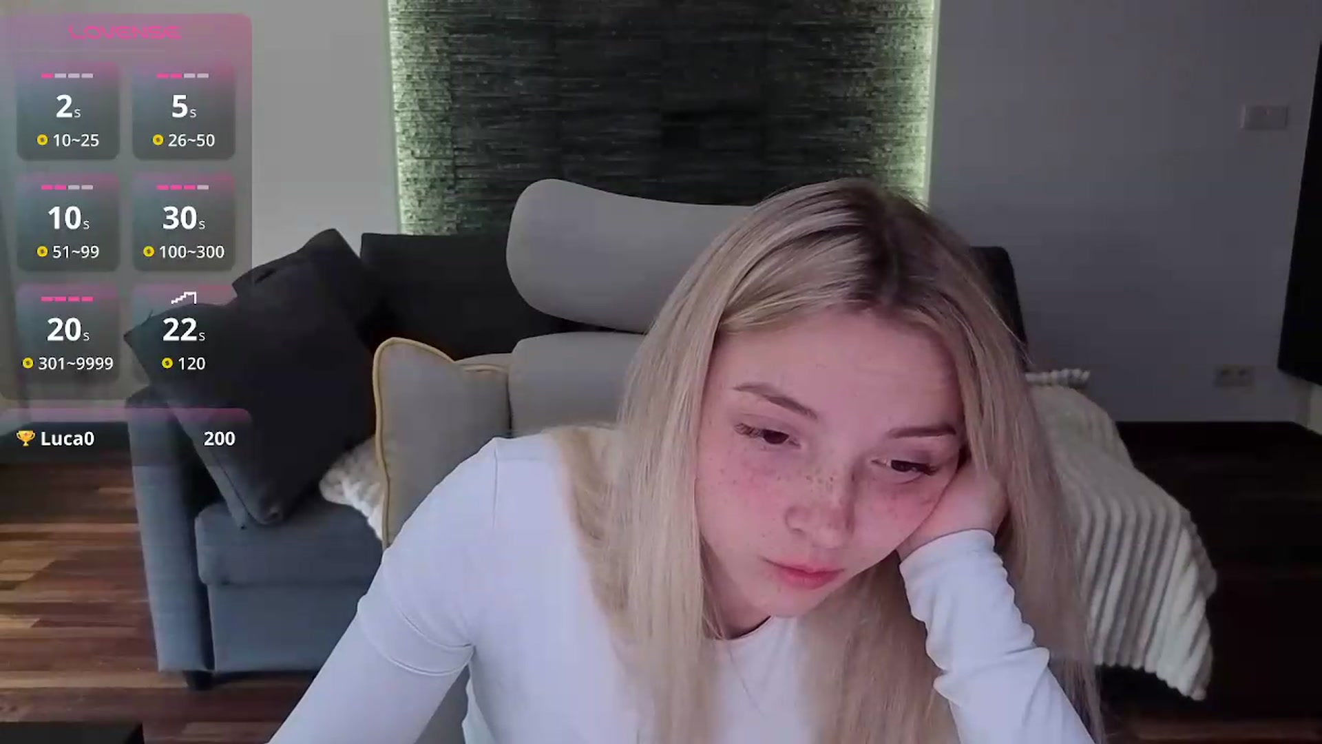 Gallery image thumbnail from Daisyy's myfreecams stream on, 05/13/2026, 15:40 image 15 of 20