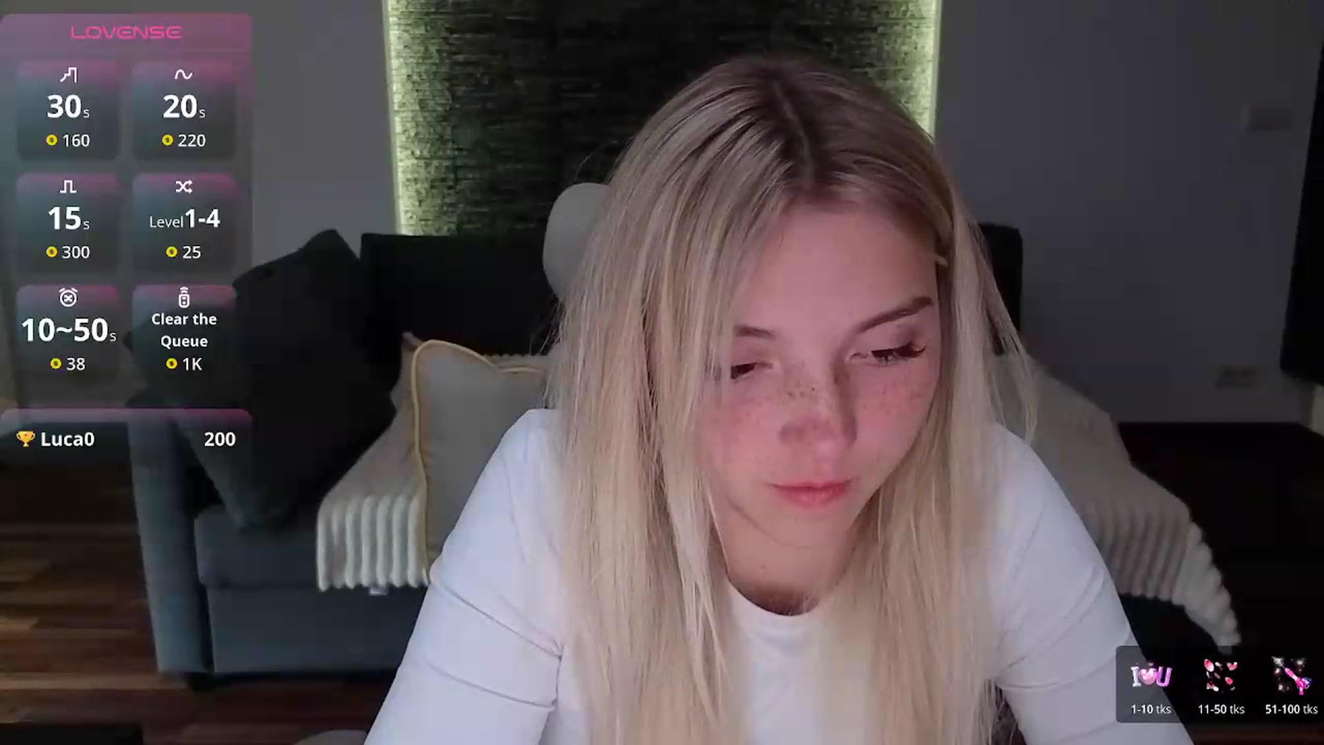 Gallery image thumbnail from Daisyy's myfreecams stream on, 05/13/2026, 17:16 image 8 of 20