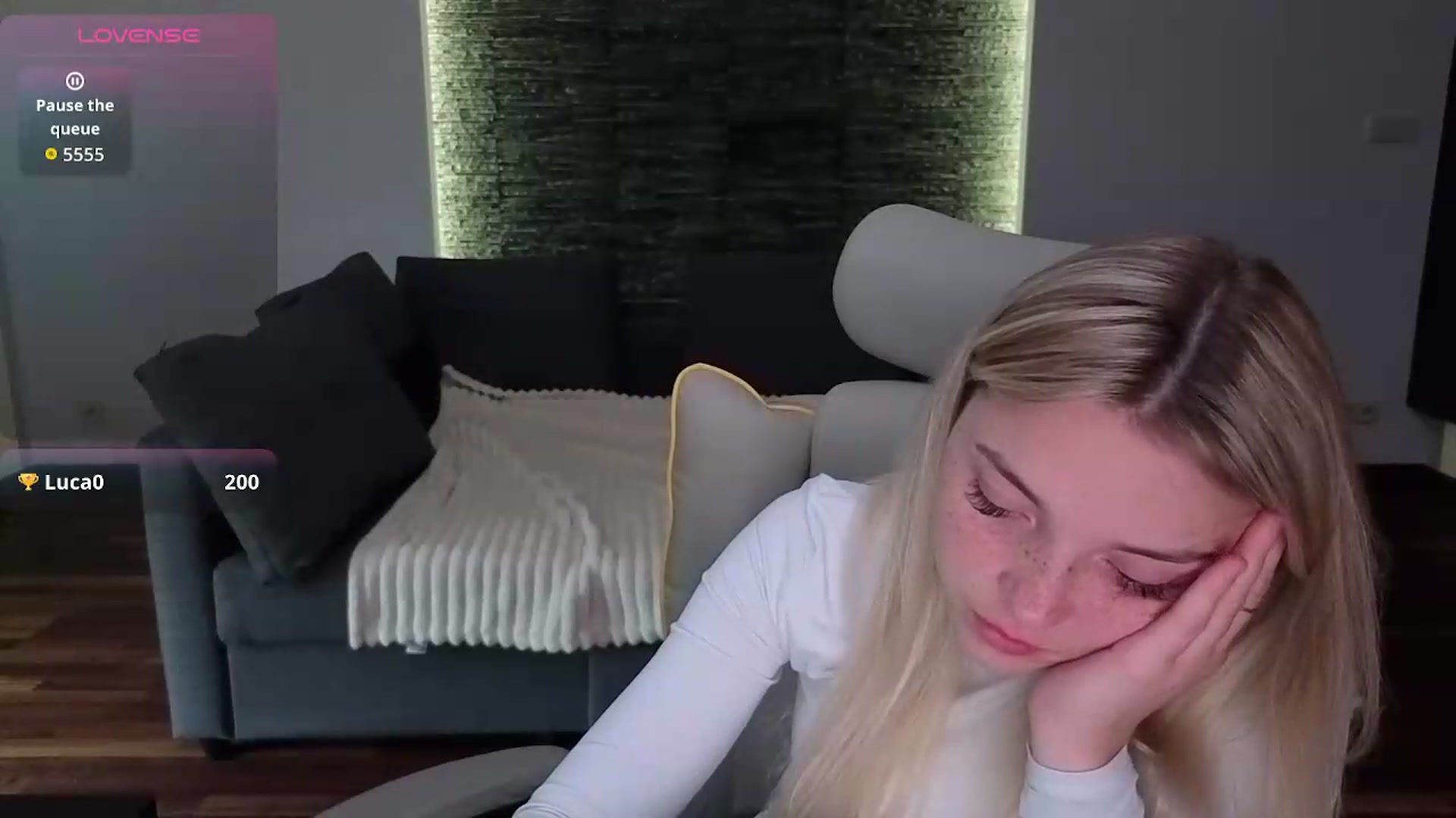 Gallery image thumbnail from Daisyy's myfreecams stream on, 05/13/2026, 17:16 image 14 of 20