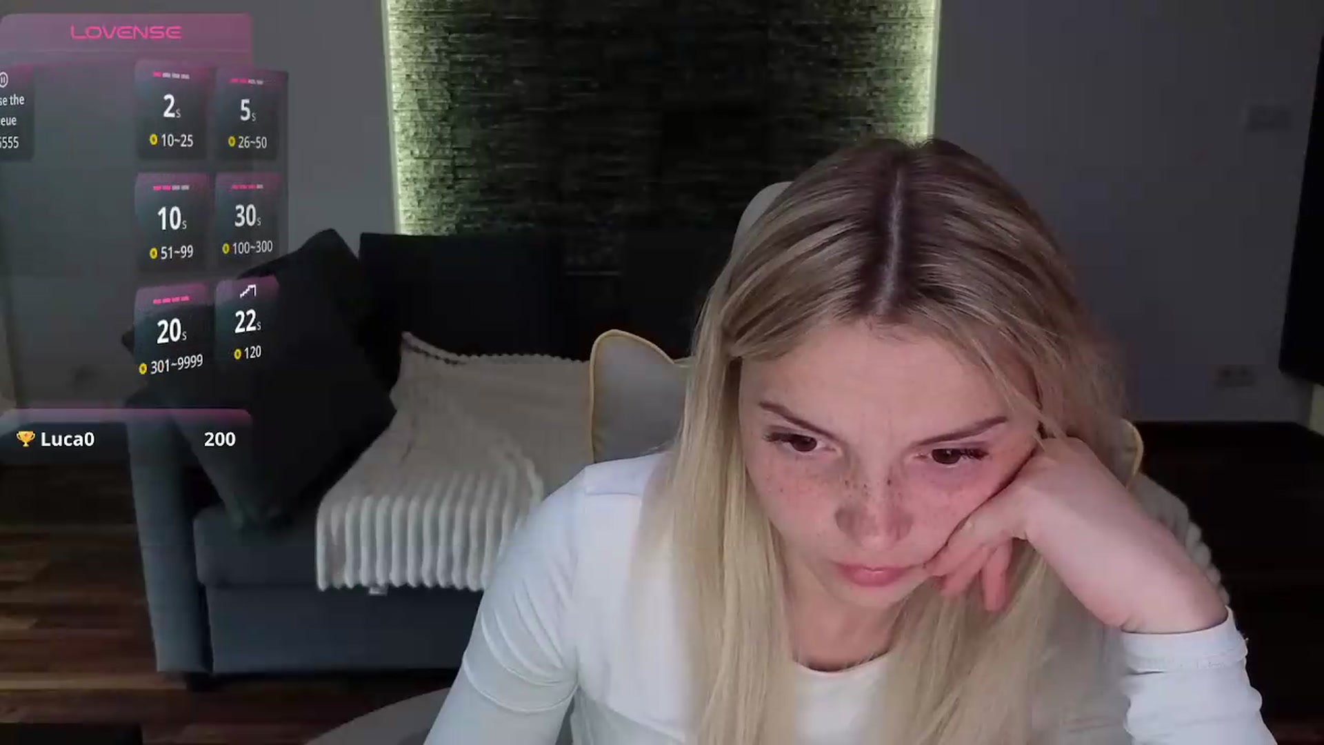 Gallery image thumbnail from Daisyy's myfreecams stream on, 05/13/2026, 17:16 image 17 of 20