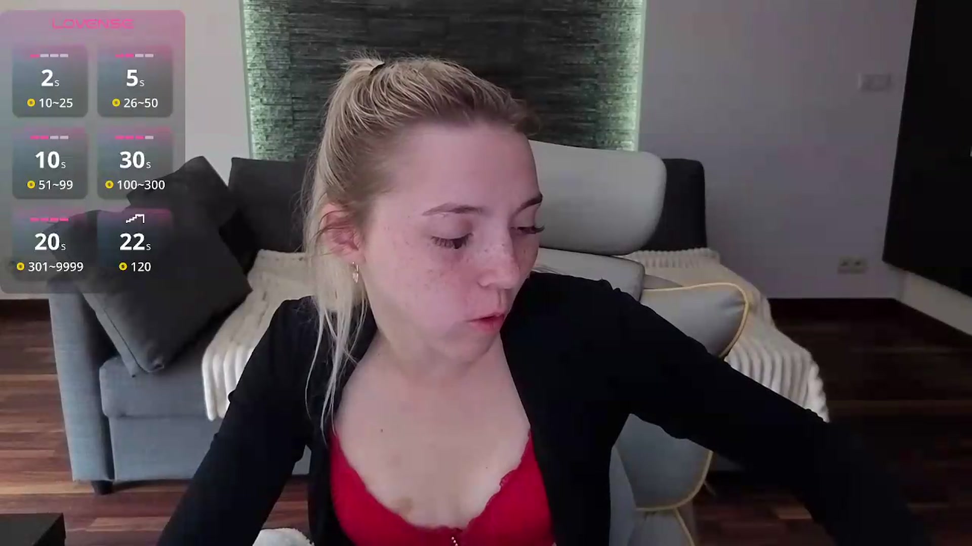 Gallery image thumbnail from Daisyy's myfreecams stream on, 05/14/2026, 14:32 image 3 of 20