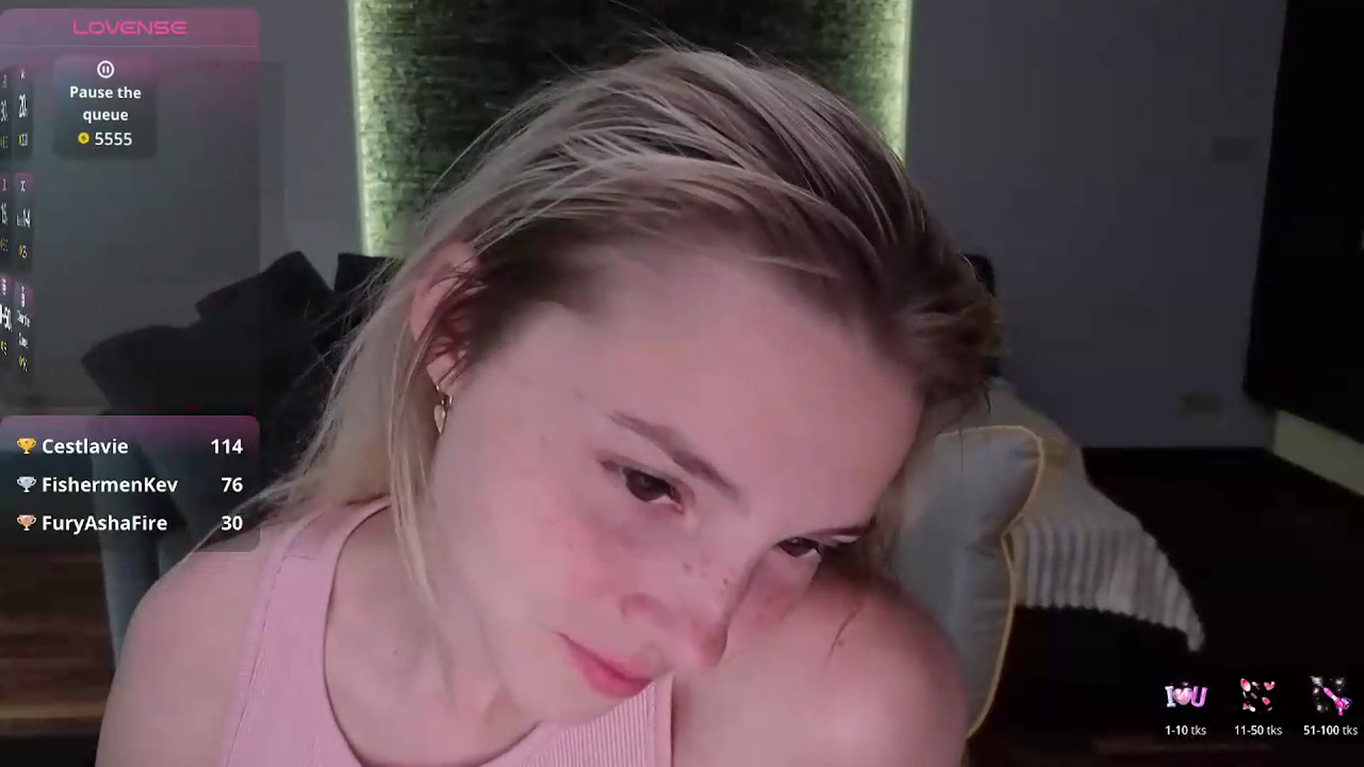 Gallery image thumbnail from Daisyy's myfreecams stream on, 05/14/2026, 17:31 image 10 of 20
