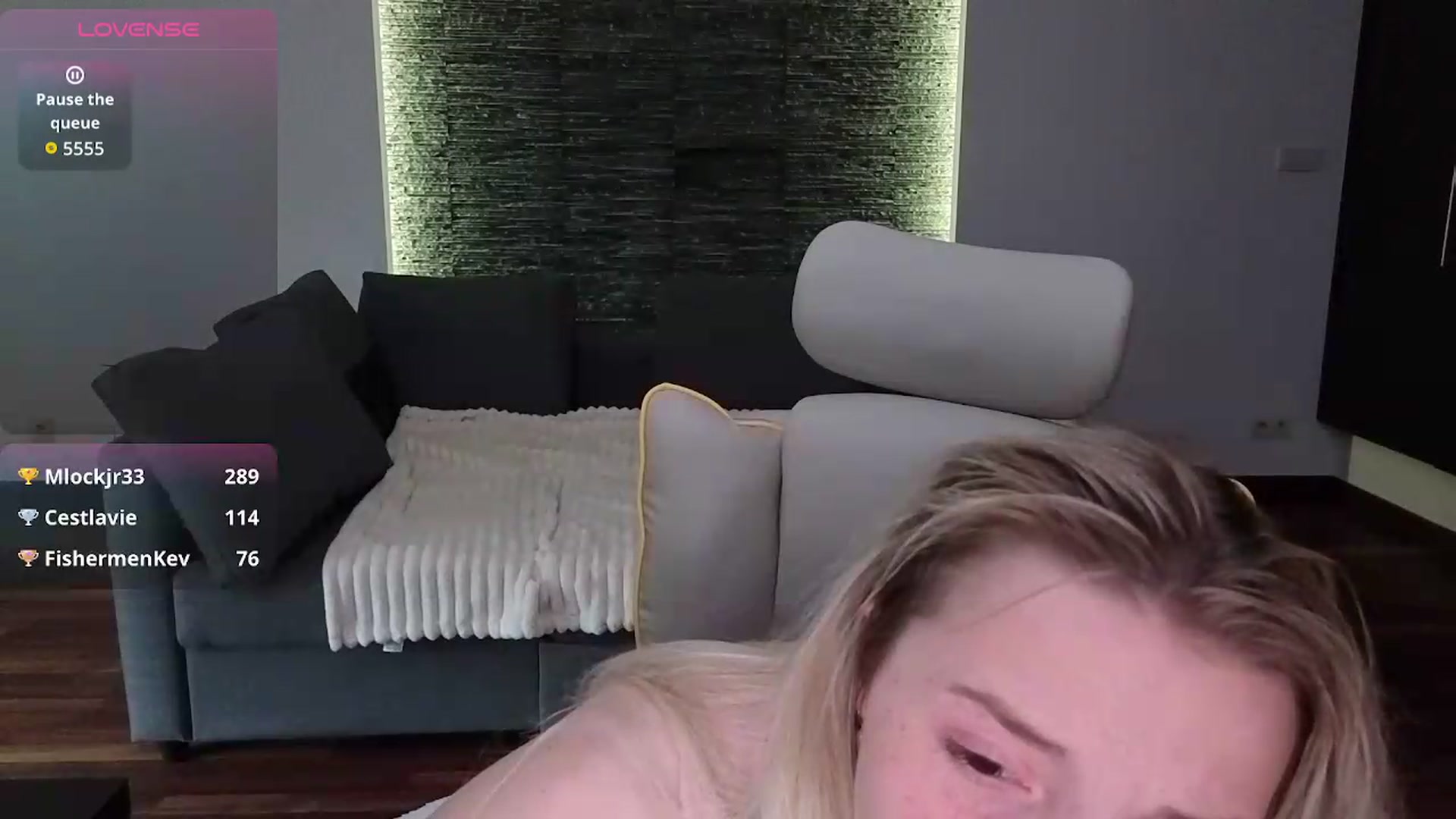 Gallery image thumbnail from Daisyy's myfreecams stream on, 05/14/2026, 17:31 image 13 of 20