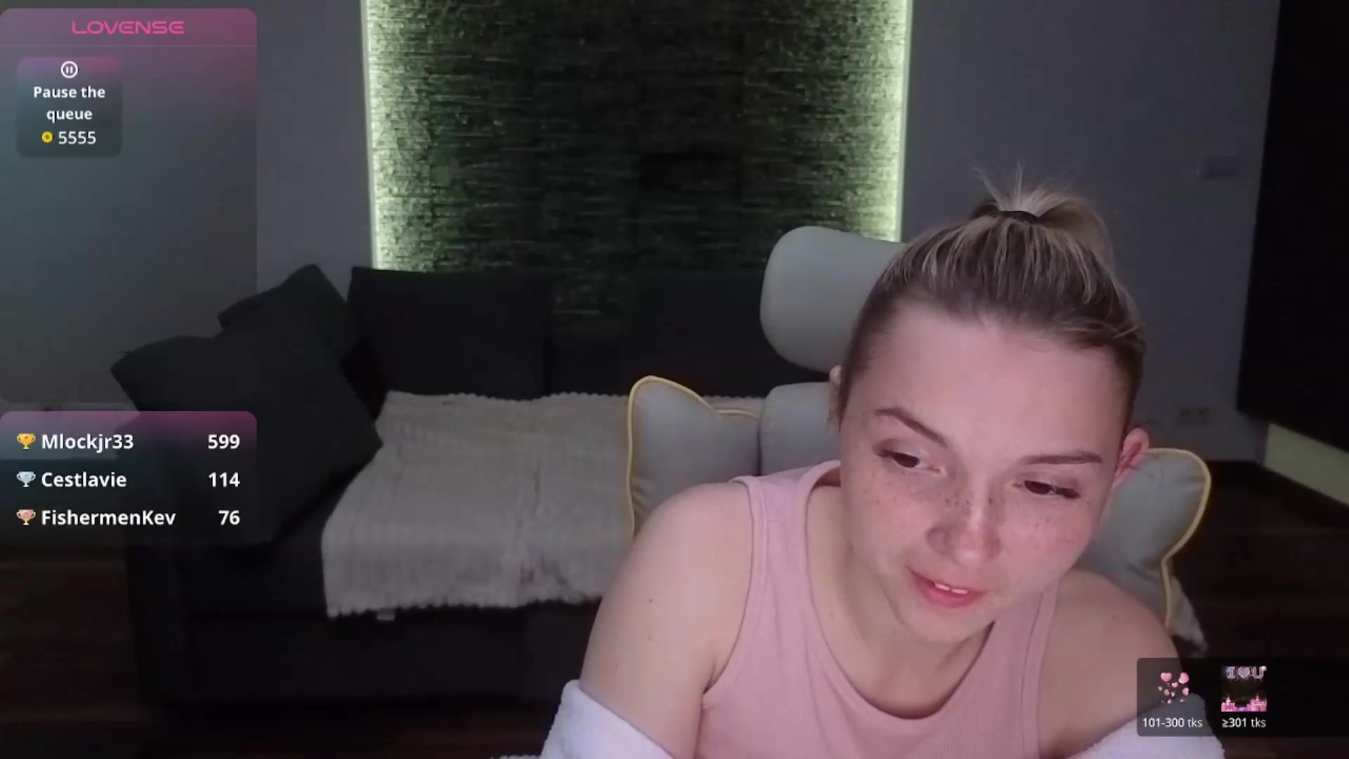 Gallery image thumbnail from Daisyy's myfreecams stream on, 05/14/2026, 19:53 image 4 of 20