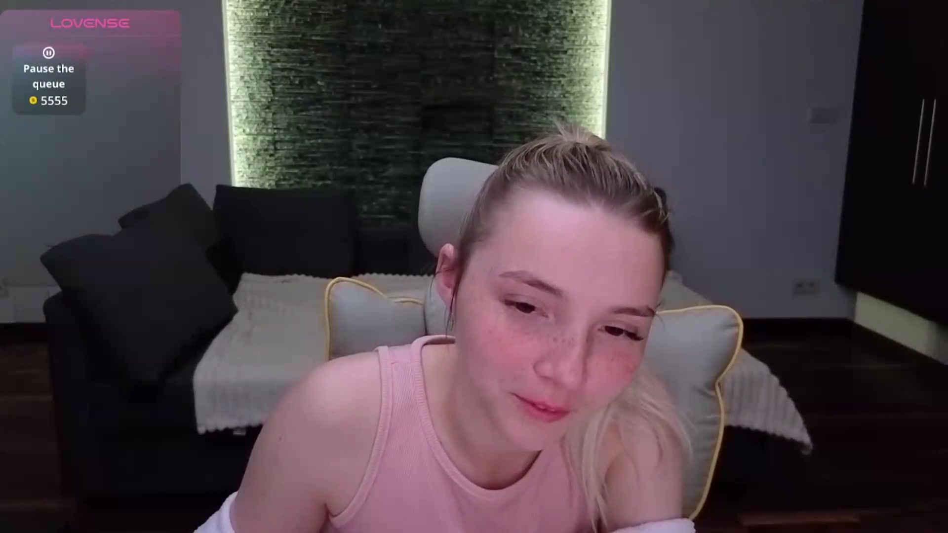 Gallery image thumbnail from Daisyy's myfreecams stream on, 05/14/2026, 19:53 image 20 of 20