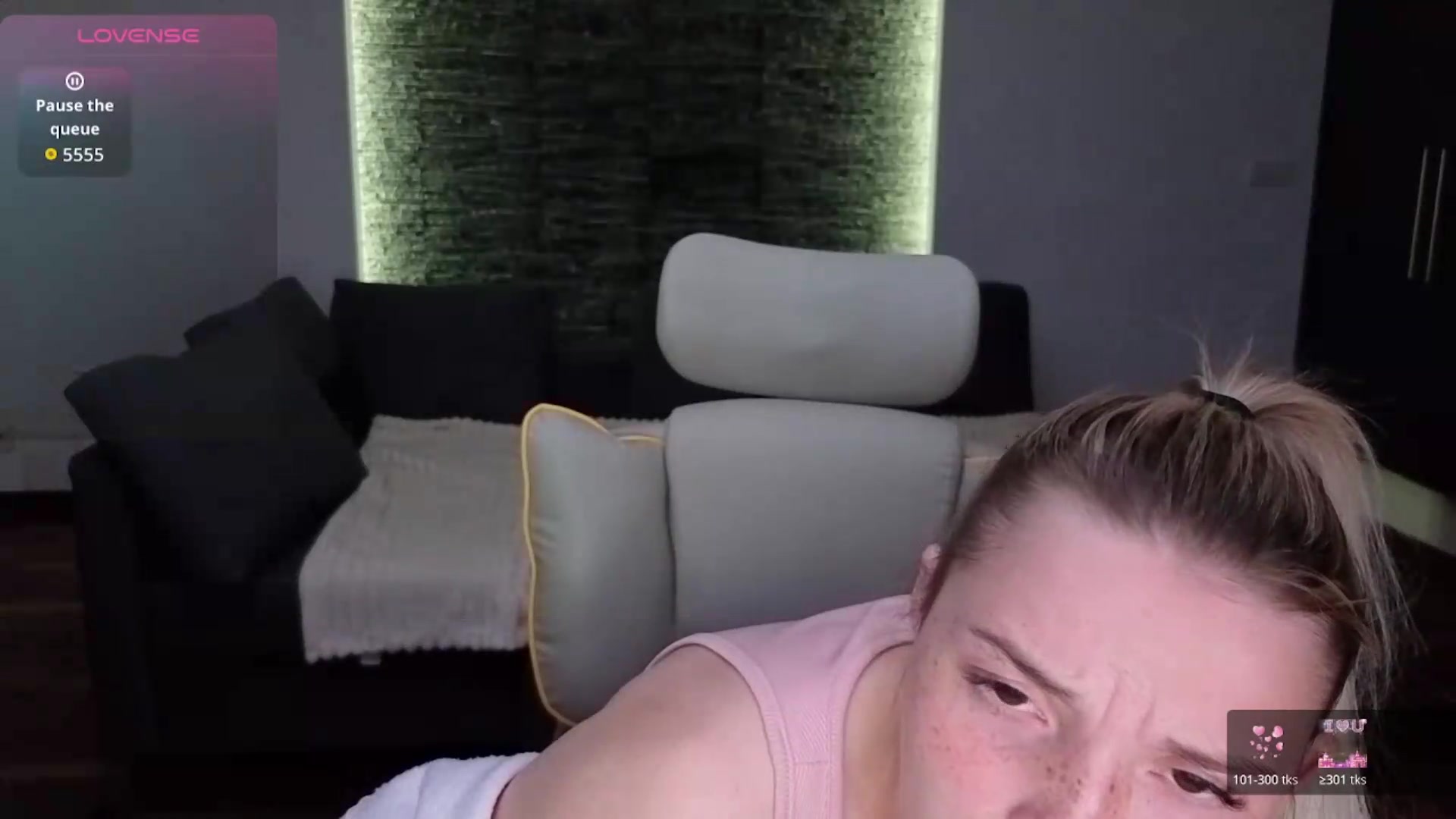 Gallery image thumbnail from Daisyy's myfreecams stream on, 05/14/2026, 19:53 image 6 of 20