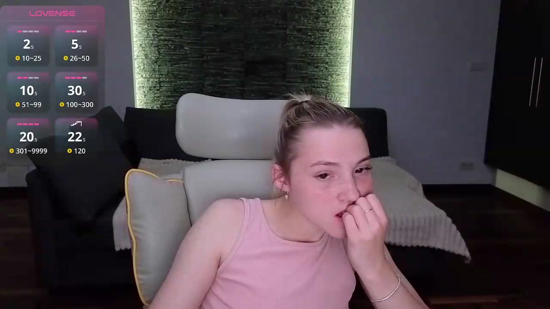 Gallery image thumbnail from Daisyy's myfreecams stream on, 05/14/2026, 21:46 image 6 of 20