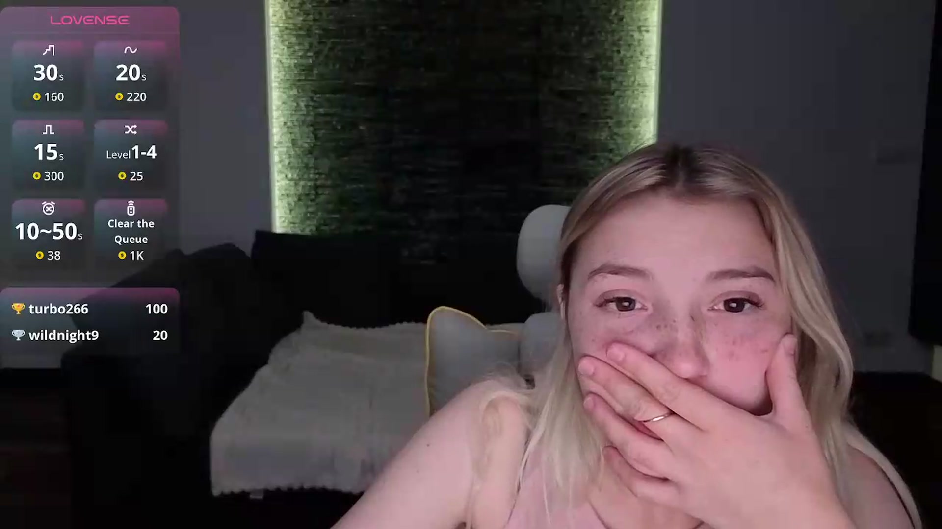 Gallery image thumbnail from Daisyy's myfreecams stream on, 05/17/2026, 20:31 image 17 of 20