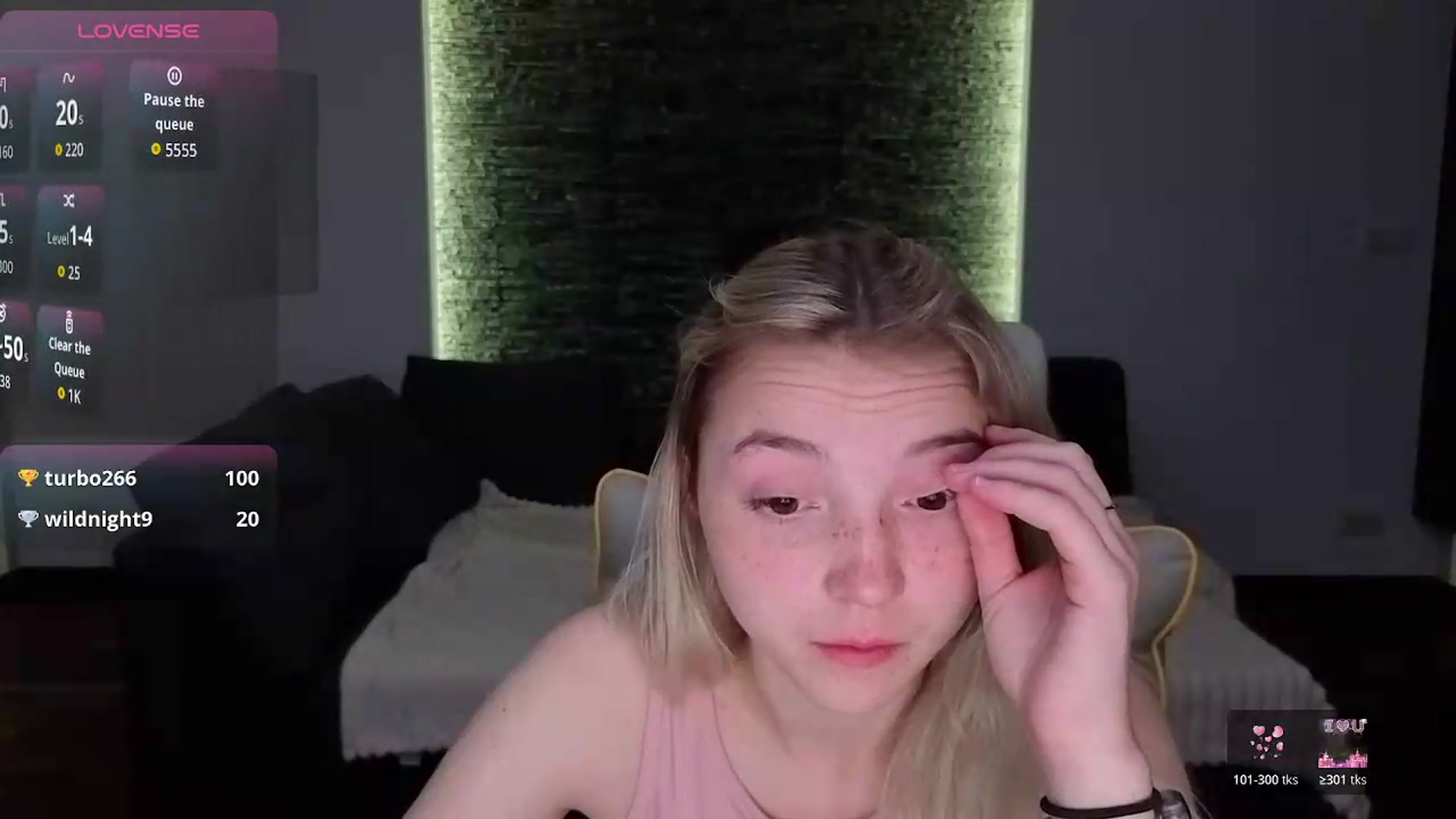 Gallery image thumbnail from Daisyy's myfreecams stream on, 05/17/2026, 22:07 image 5 of 20