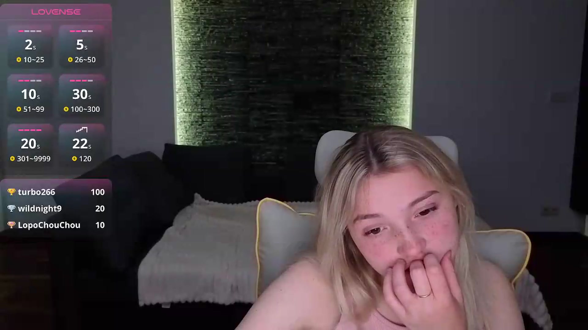Gallery image thumbnail from Daisyy's myfreecams stream on, 05/17/2026, 22:07 image 9 of 20