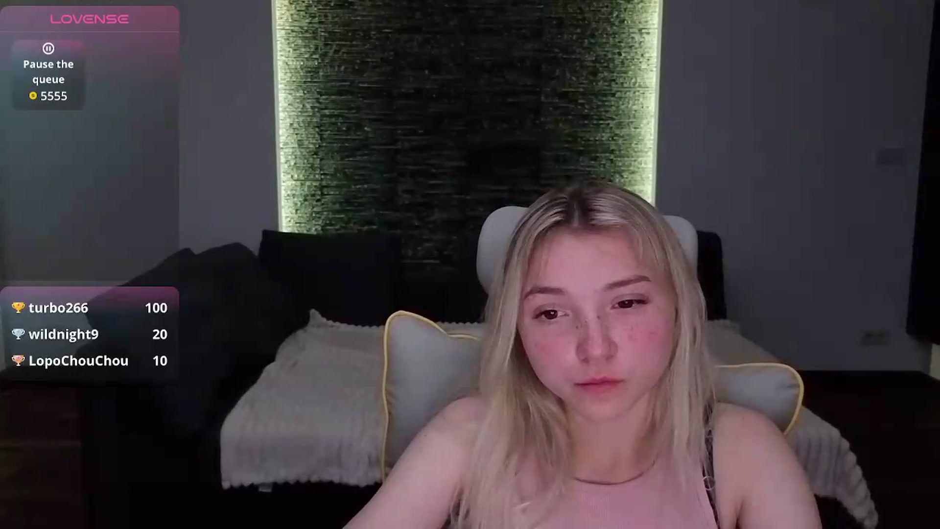 Gallery image thumbnail from Daisyy's myfreecams stream on, 05/17/2026, 22:42 image 14 of 20