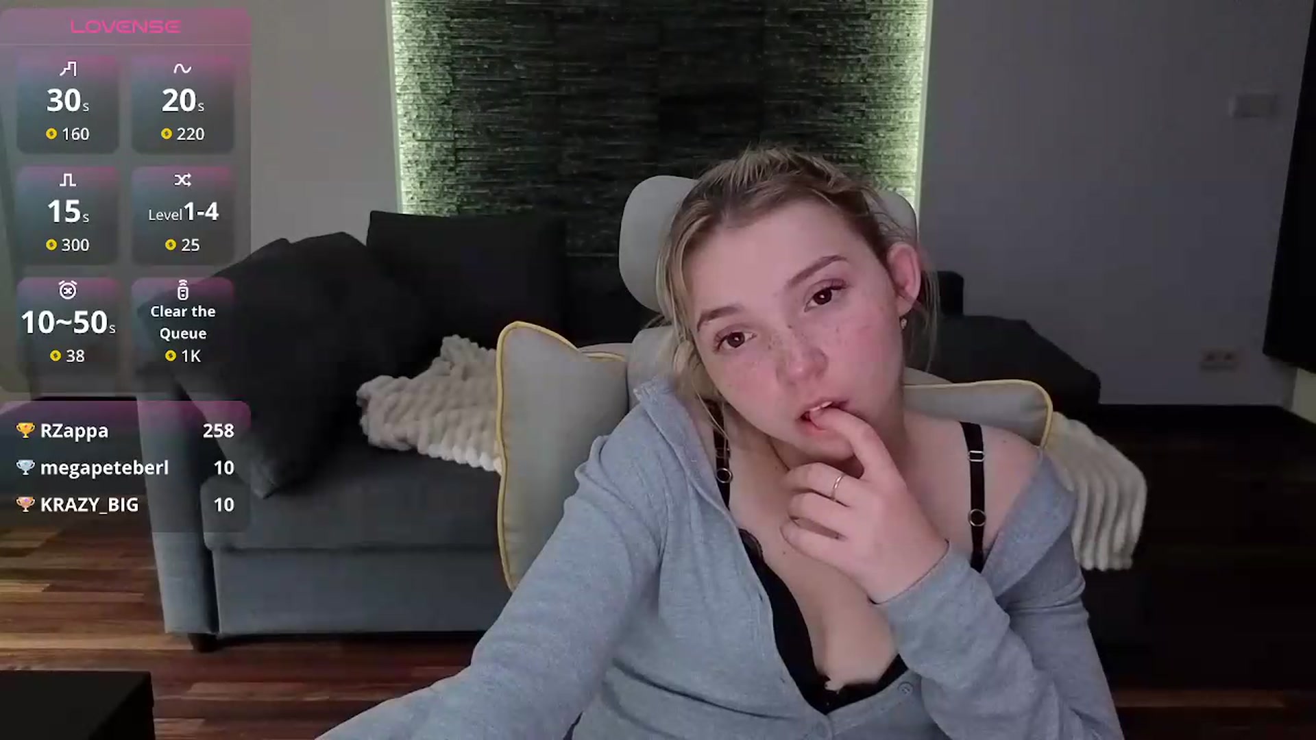 Gallery image thumbnail from Daisyy's myfreecams stream on, 05/18/2026, 12:58 image 3 of 20