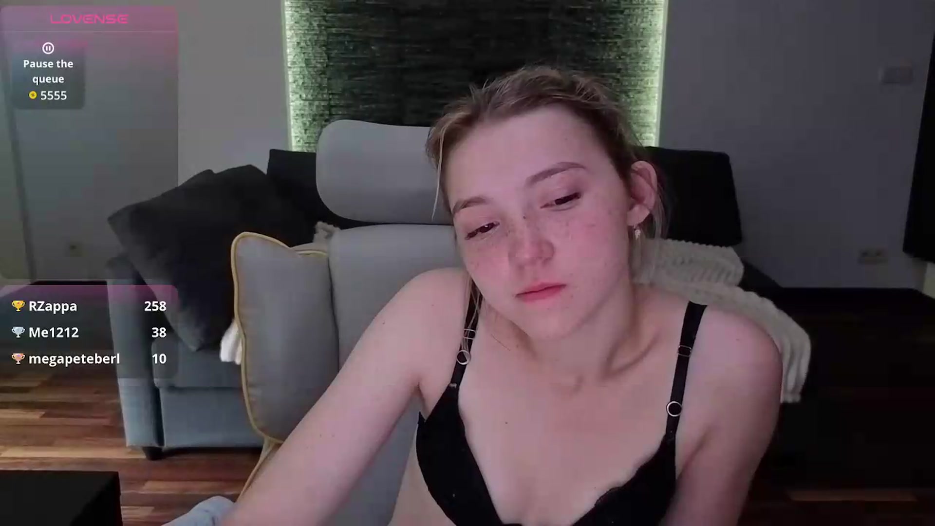 Gallery image thumbnail from Daisyy's myfreecams stream on, 05/18/2026, 13:58 image 2 of 20