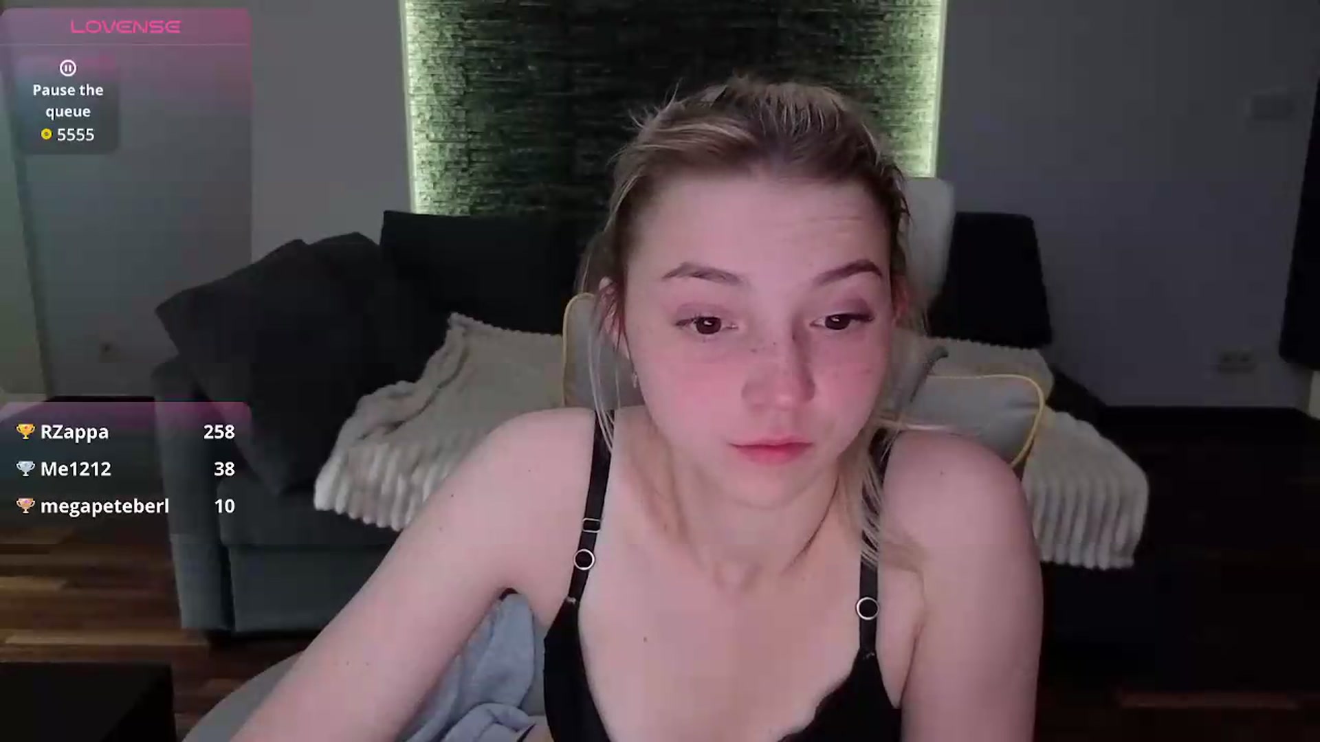 Gallery image thumbnail from Daisyy's myfreecams stream on, 05/18/2026, 13:58 image 7 of 20