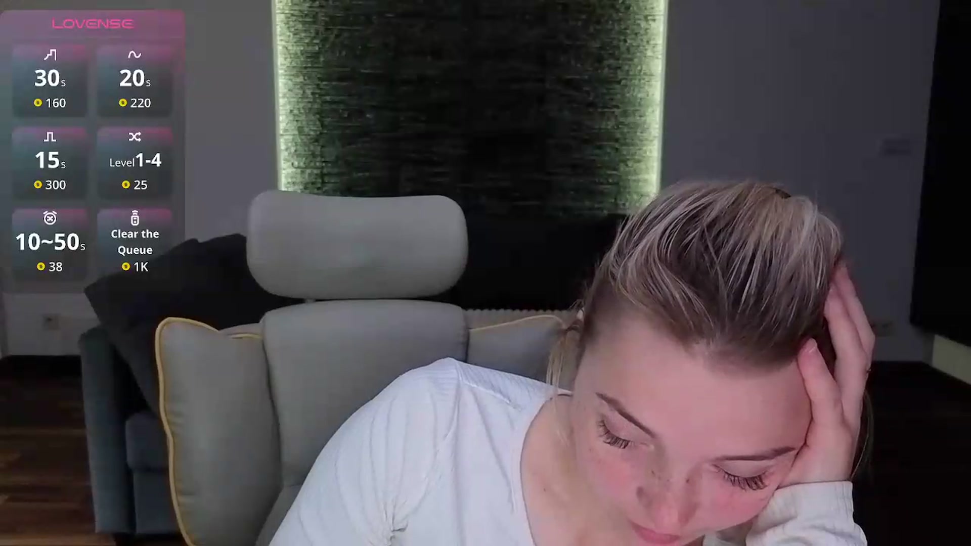 Gallery image thumbnail from Daisyy's myfreecams stream on, 05/18/2026, 16:44 image 17 of 20