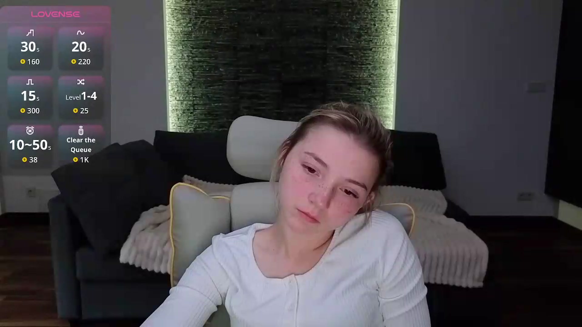 Gallery image thumbnail from Daisyy's myfreecams stream on, 05/18/2026, 16:44 image 9 of 20