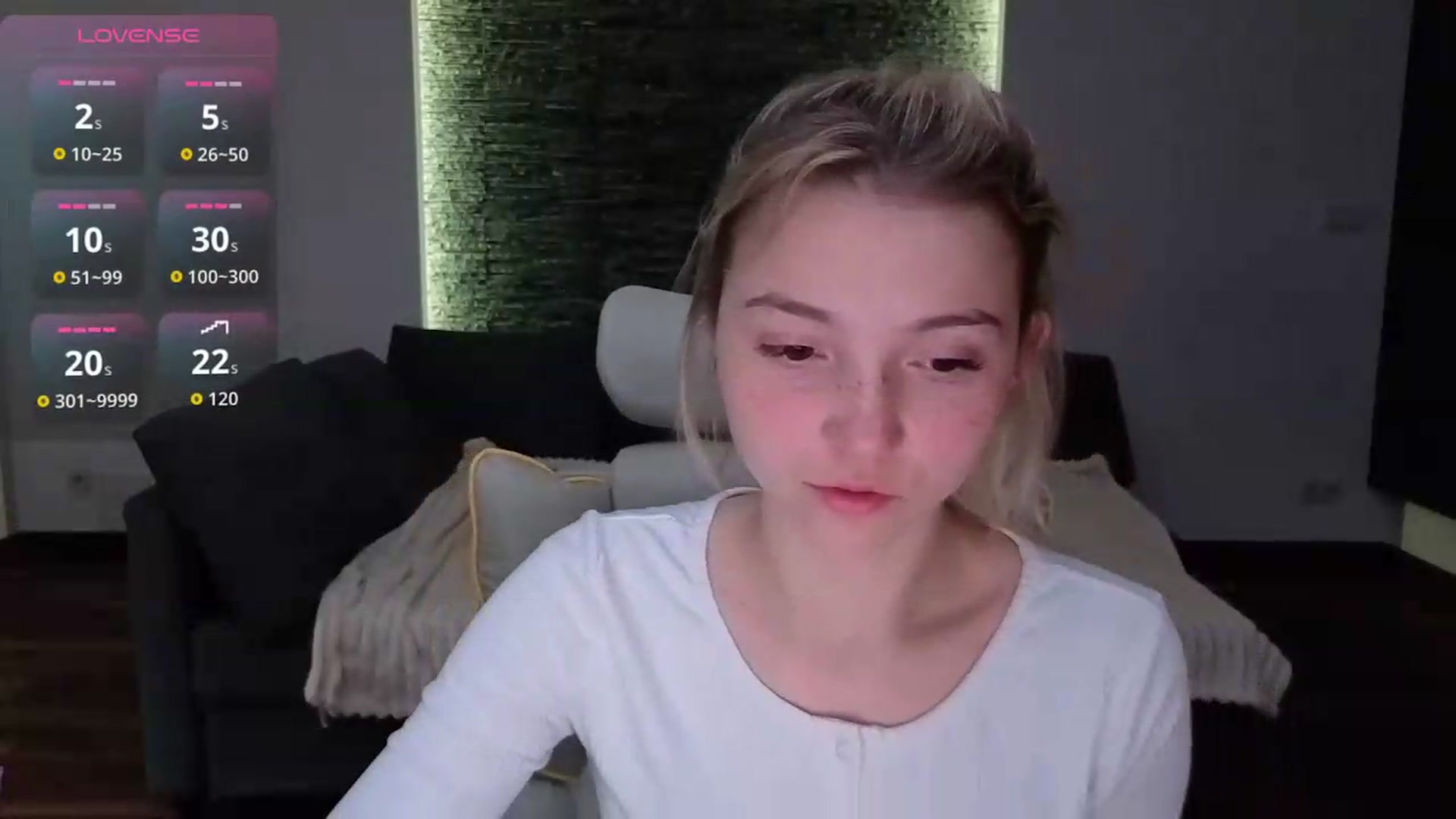 Gallery image thumbnail from Daisyy's myfreecams stream on, 05/18/2026, 18:33 image 4 of 20