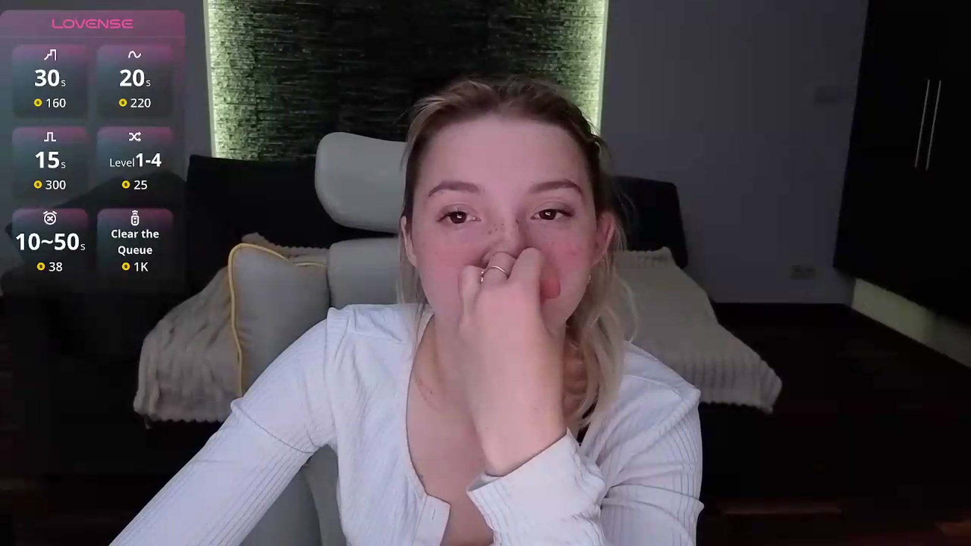 Gallery image thumbnail from Daisyy's myfreecams stream on, 05/18/2026, 18:33 image 13 of 20