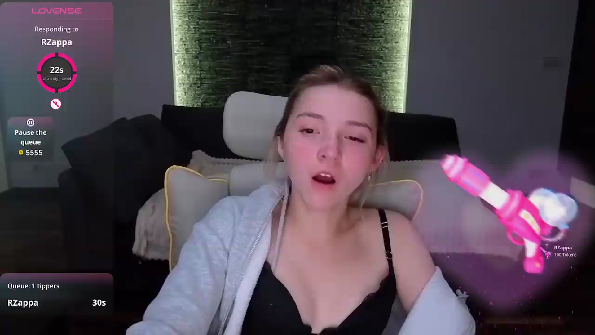 Gallery image thumbnail from Daisyy's myfreecams stream on, 05/18/2026, 20:02 image 1 of 20