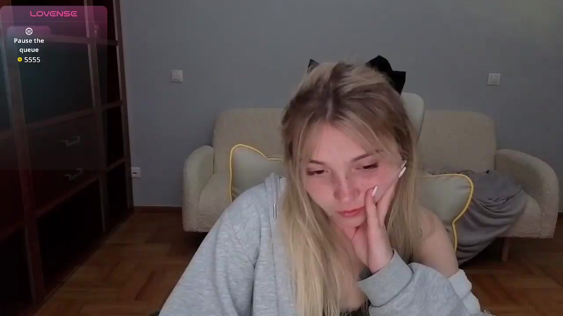 Gallery image thumbnail from Daisyy's myfreecams stream on, 05/20/2026, 12:21 image 1 of 20