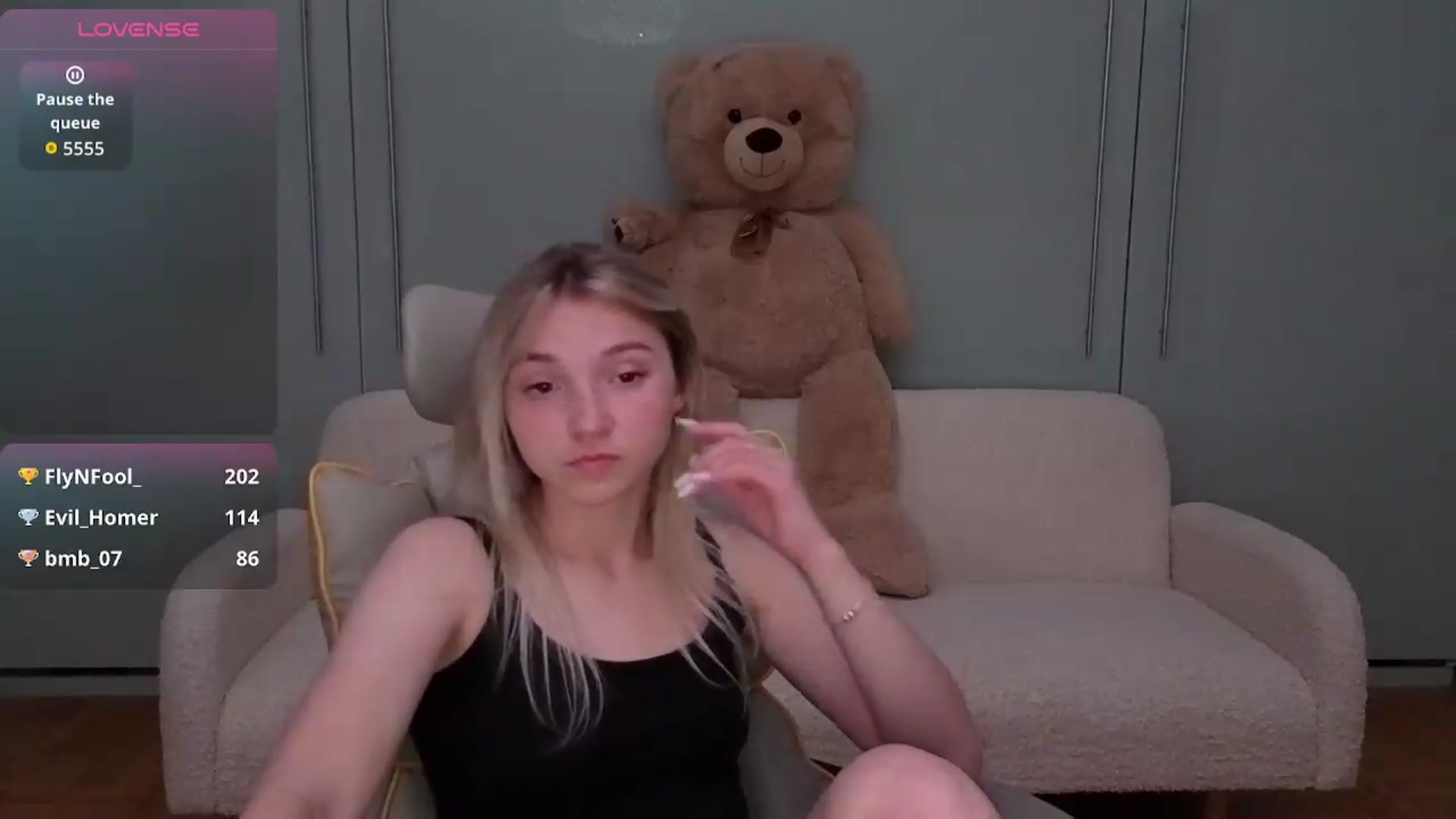 Gallery image thumbnail from Daisyy's myfreecams stream on, 05/20/2026, 16:35 image 16 of 20