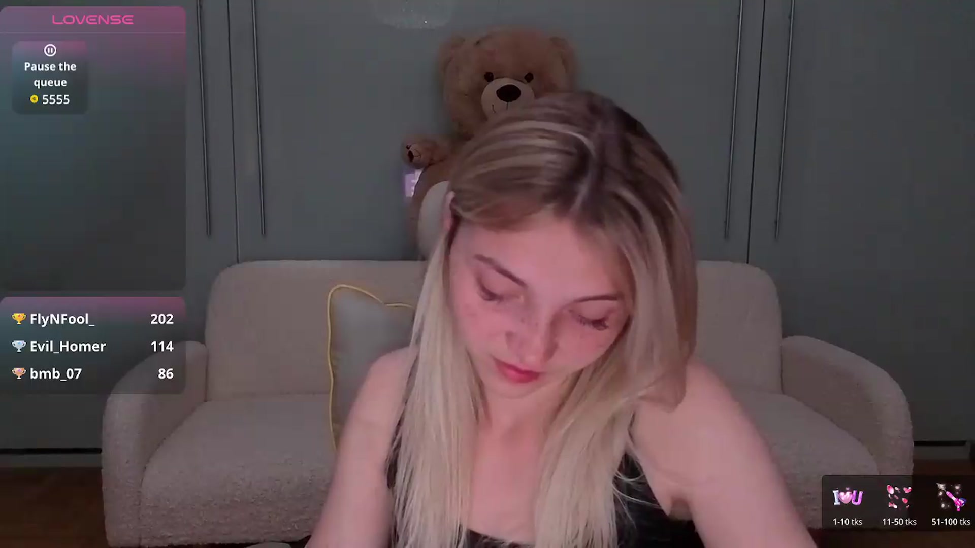 Gallery image thumbnail from Daisyy's myfreecams stream on, 05/20/2026, 16:35 image 17 of 20