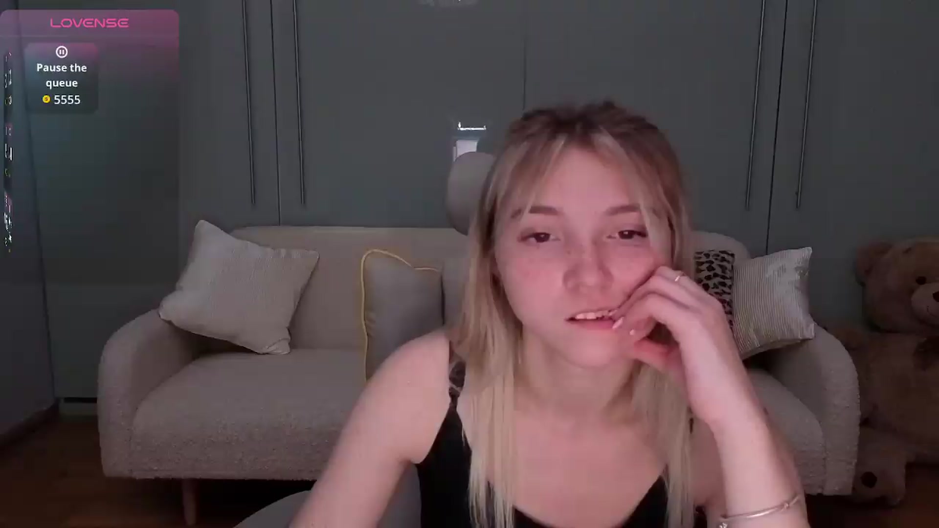 Gallery image thumbnail from Daisyy's myfreecams stream on, 05/20/2026, 20:50 image 1 of 20