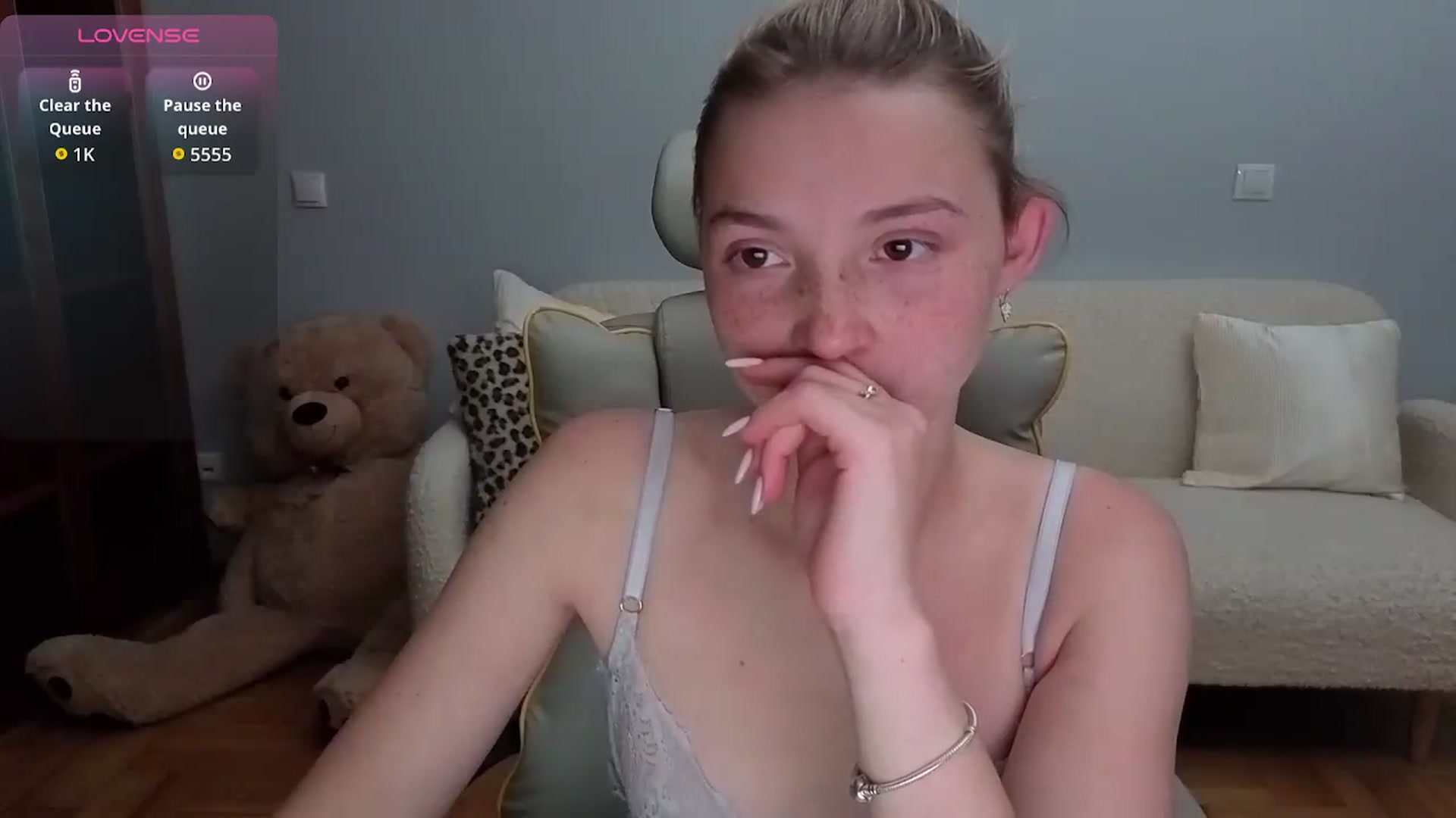 Gallery image thumbnail from Daisyy's myfreecams stream on, 05/28/2026, 20:15 image 10 of 20