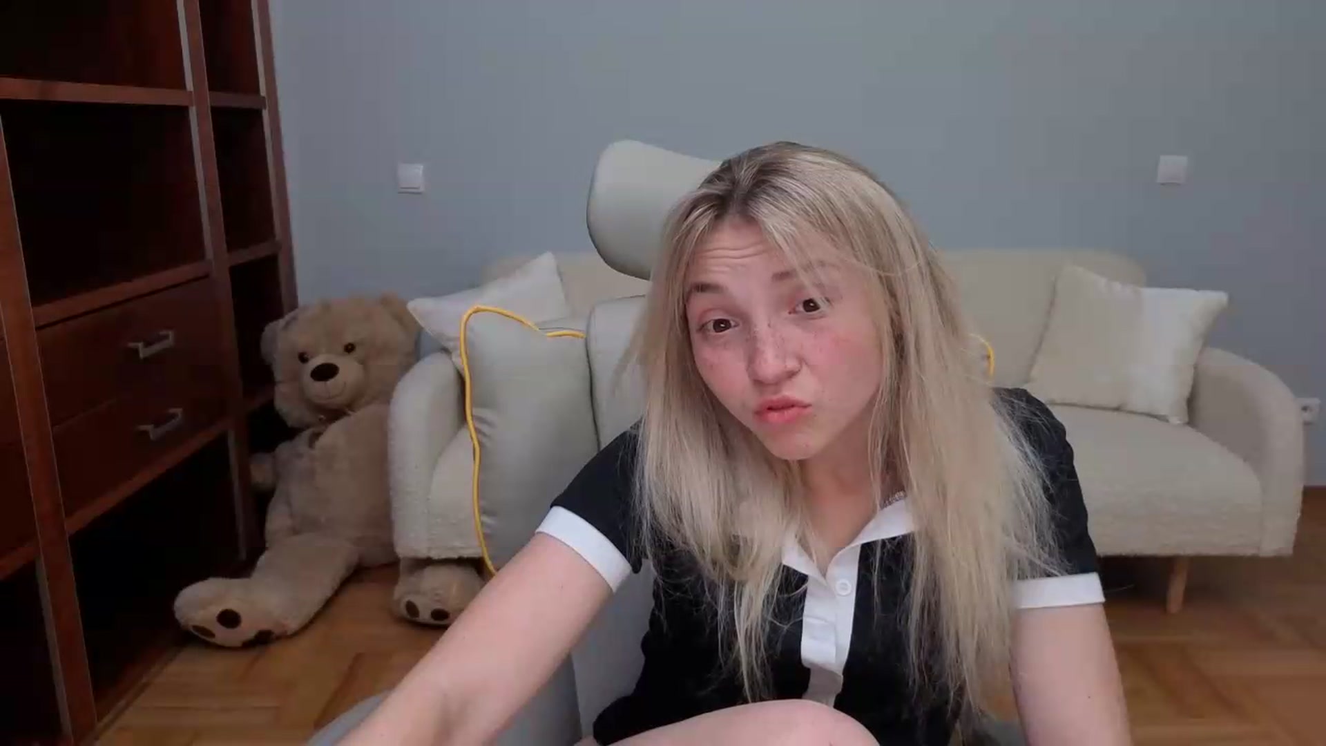 Gallery image thumbnail from Daisyy's myfreecams stream on, 05/29/2026, 13:45 image 11 of 20