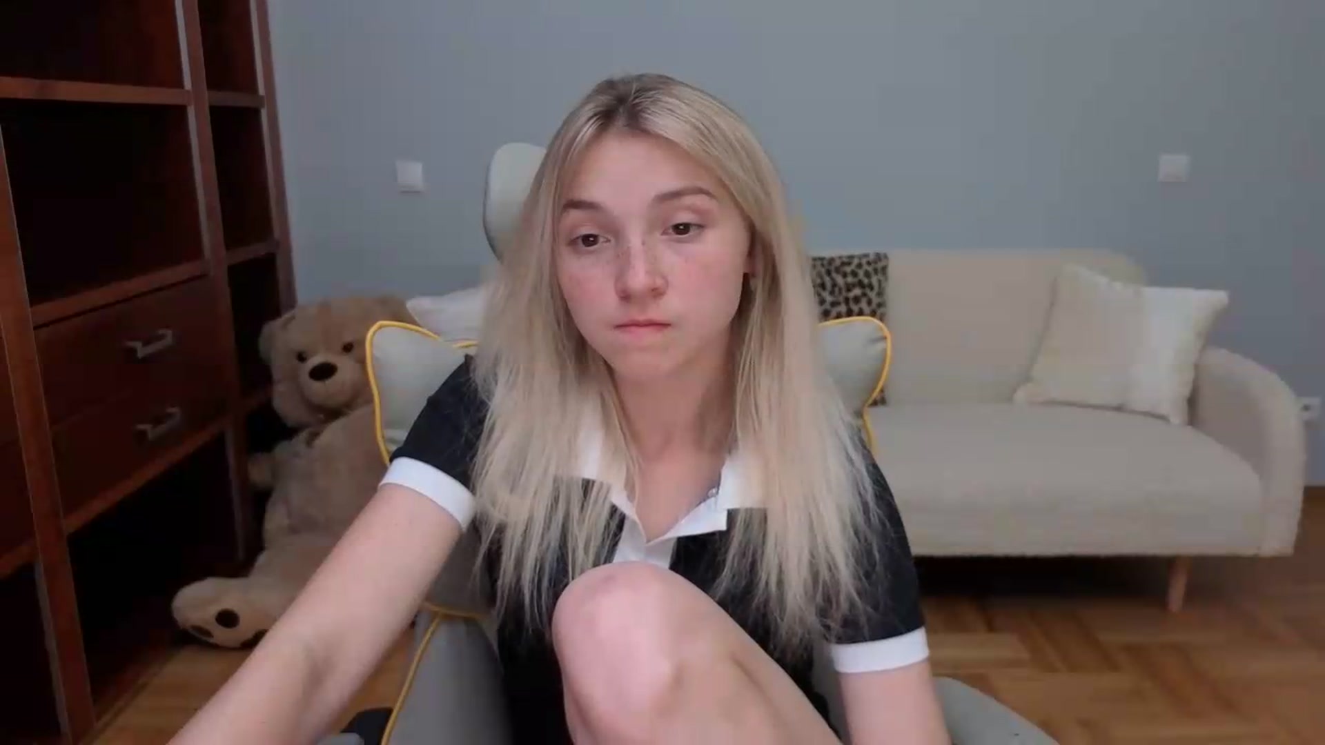 Gallery image thumbnail from Daisyy's myfreecams stream on, 05/29/2026, 13:45 image 14 of 20