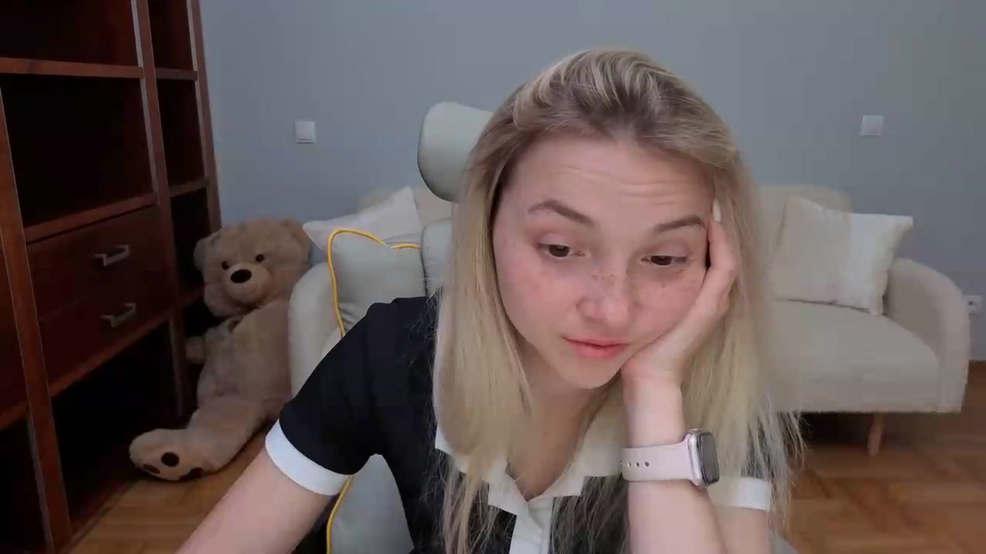Gallery image thumbnail from Daisyy's myfreecams stream on, 05/29/2026, 13:45 image 5 of 20
