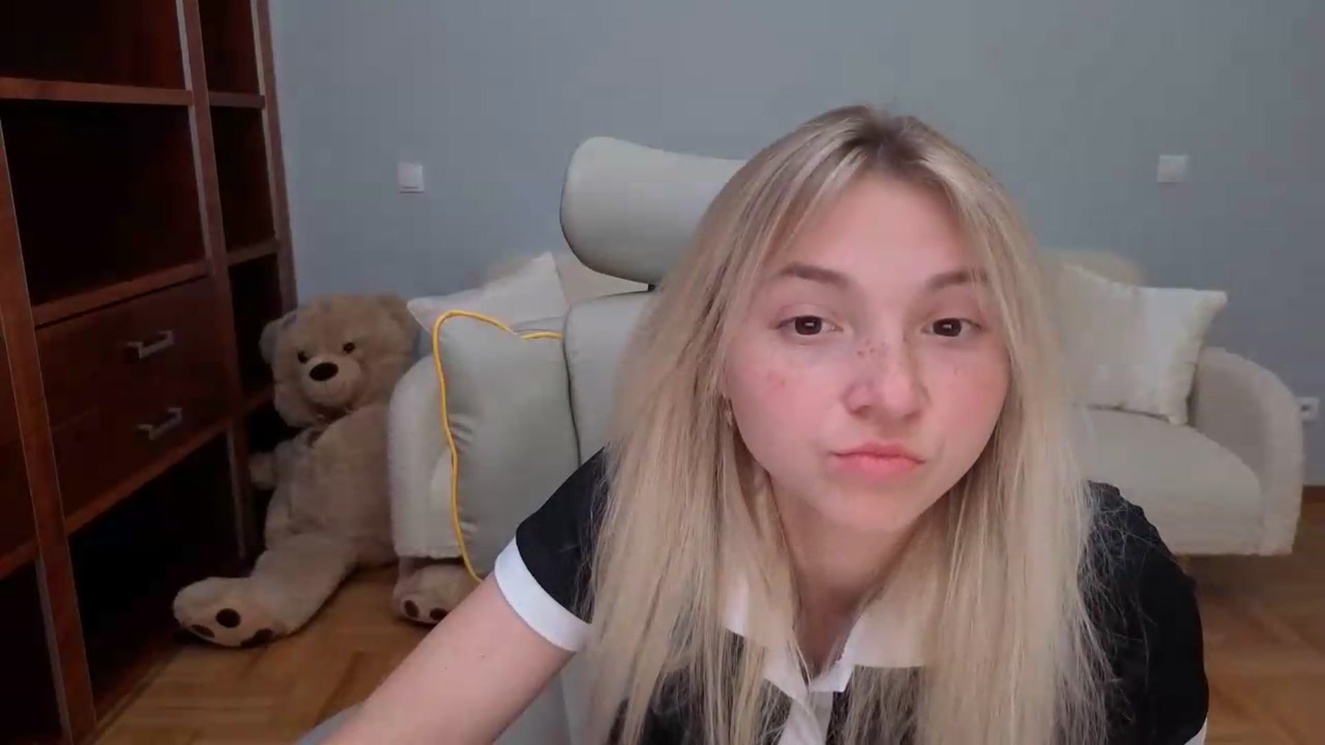 Gallery image thumbnail from Daisyy's myfreecams stream on, 05/29/2026, 13:45 image 13 of 20