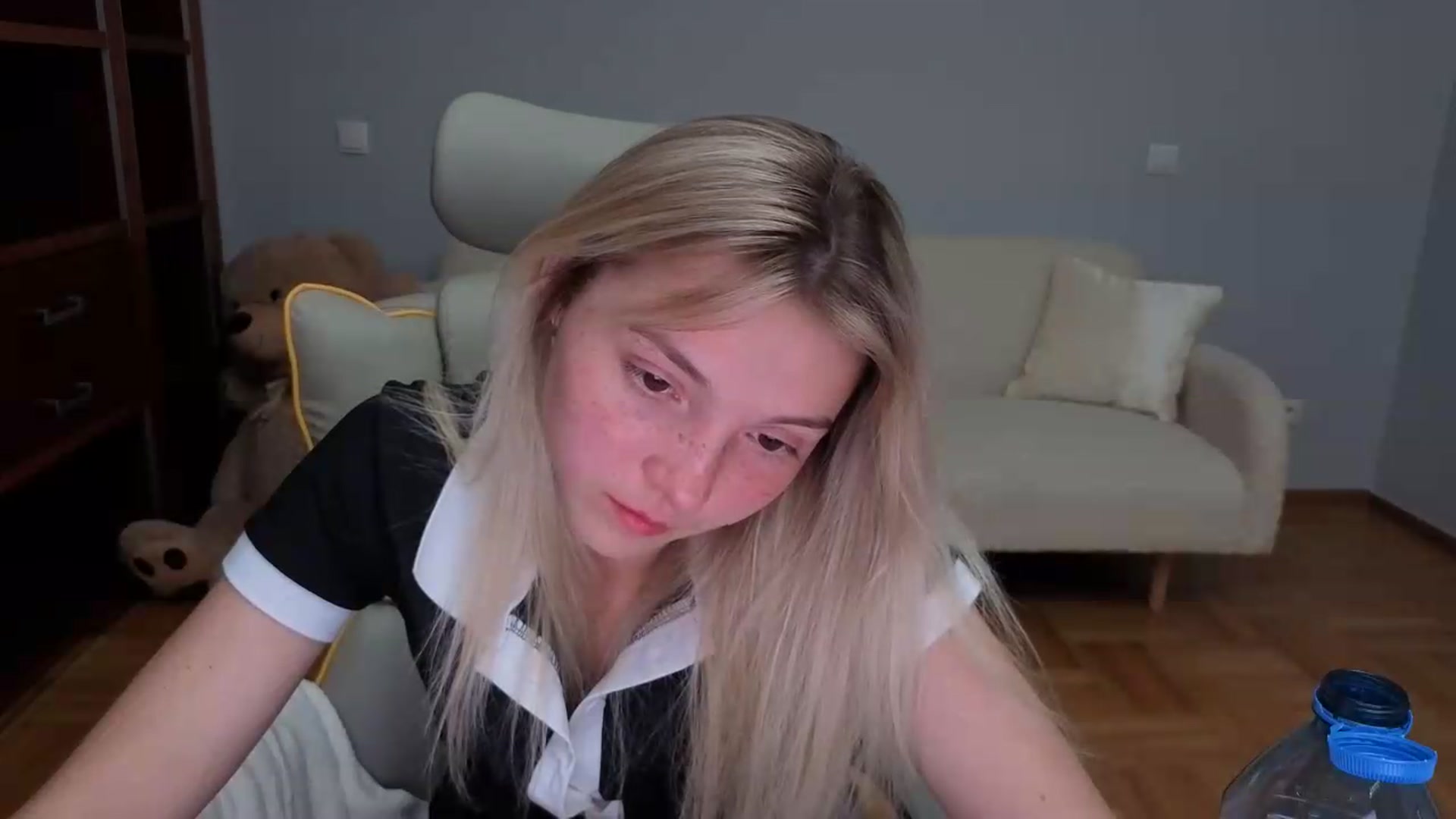 Gallery image thumbnail from Daisyy's myfreecams stream on, 05/29/2026, 21:05 image 15 of 20
