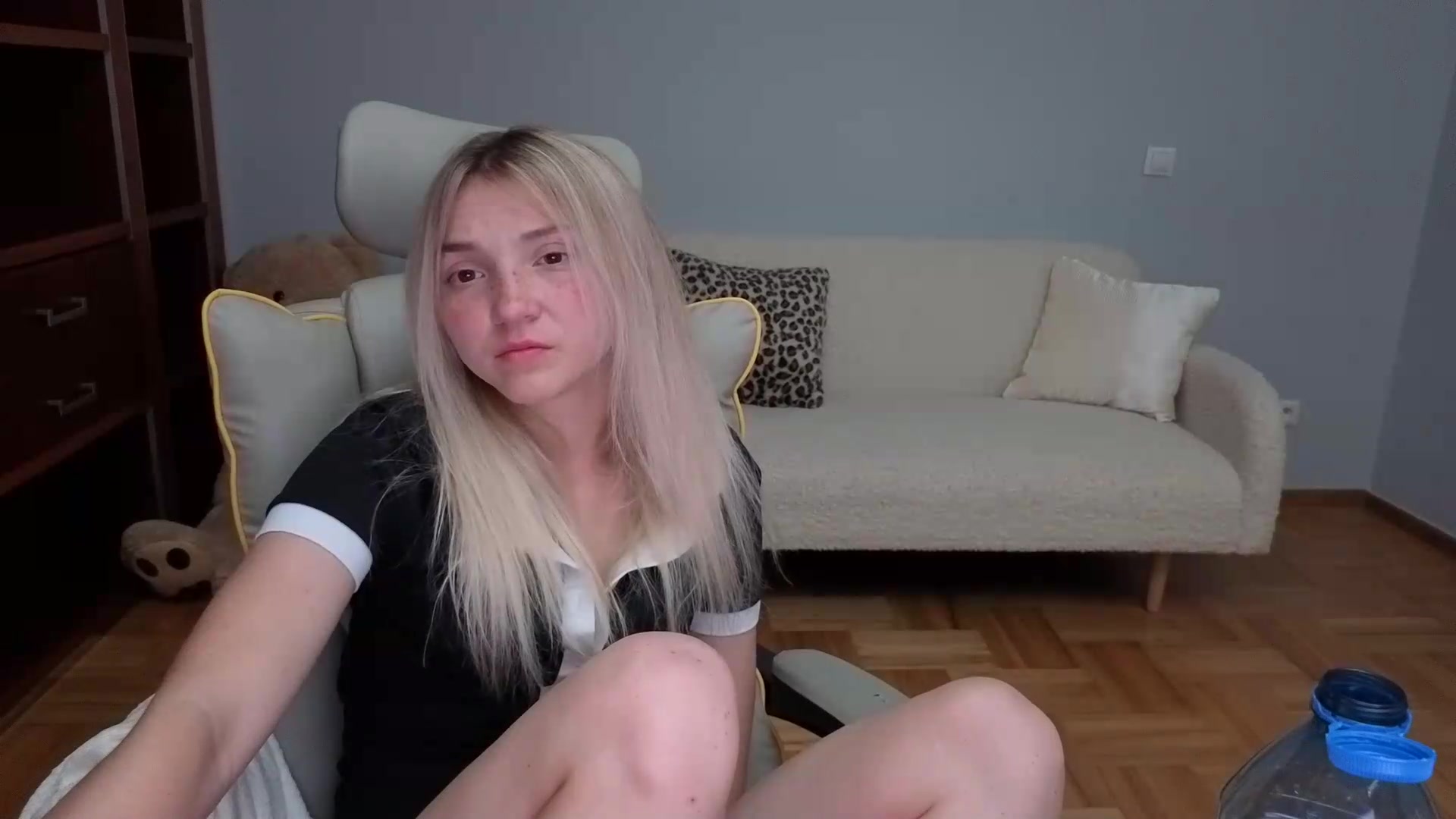 Gallery image thumbnail from Daisyy's myfreecams stream on, 05/29/2026, 21:05 image 19 of 20