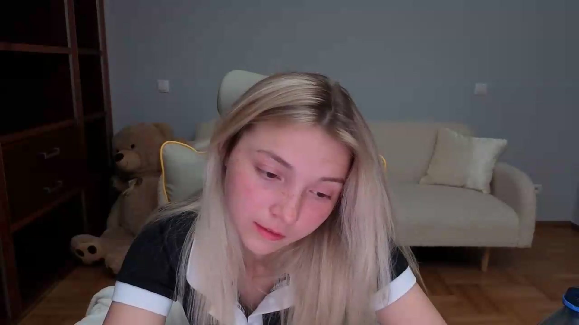 Gallery image thumbnail from Daisyy's myfreecams stream on, 05/29/2026, 21:05 image 3 of 20