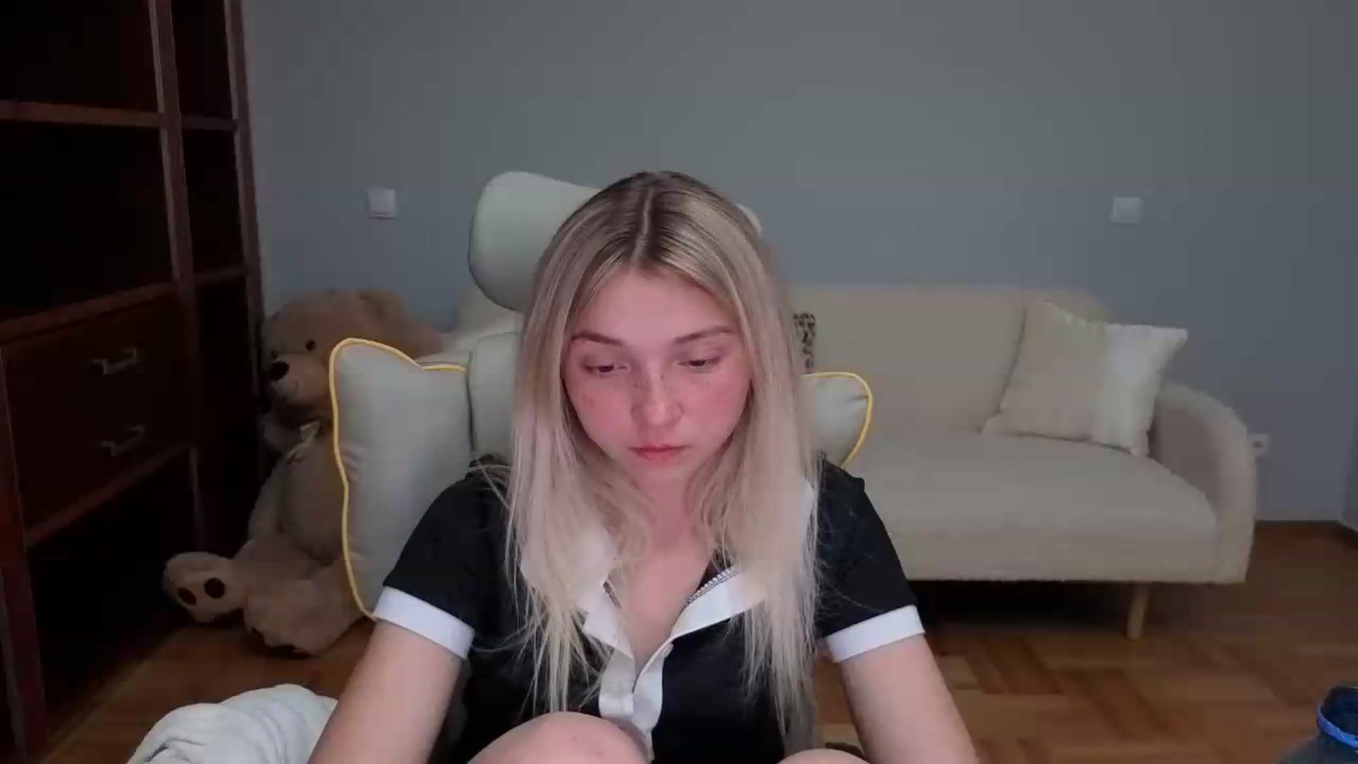 Gallery image thumbnail from Daisyy's myfreecams stream on, 05/29/2026, 21:05 image 10 of 20