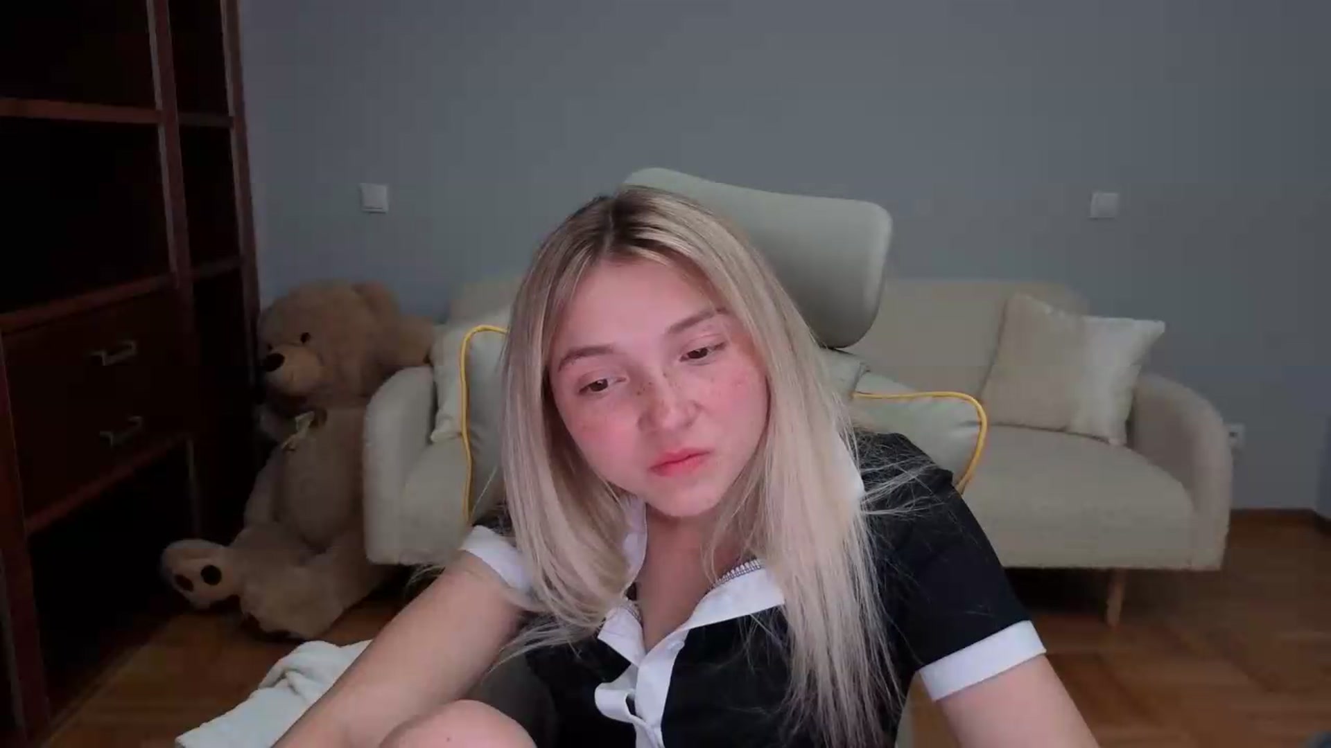 Gallery image thumbnail from Daisyy's myfreecams stream on, 05/29/2026, 21:05 image 8 of 20