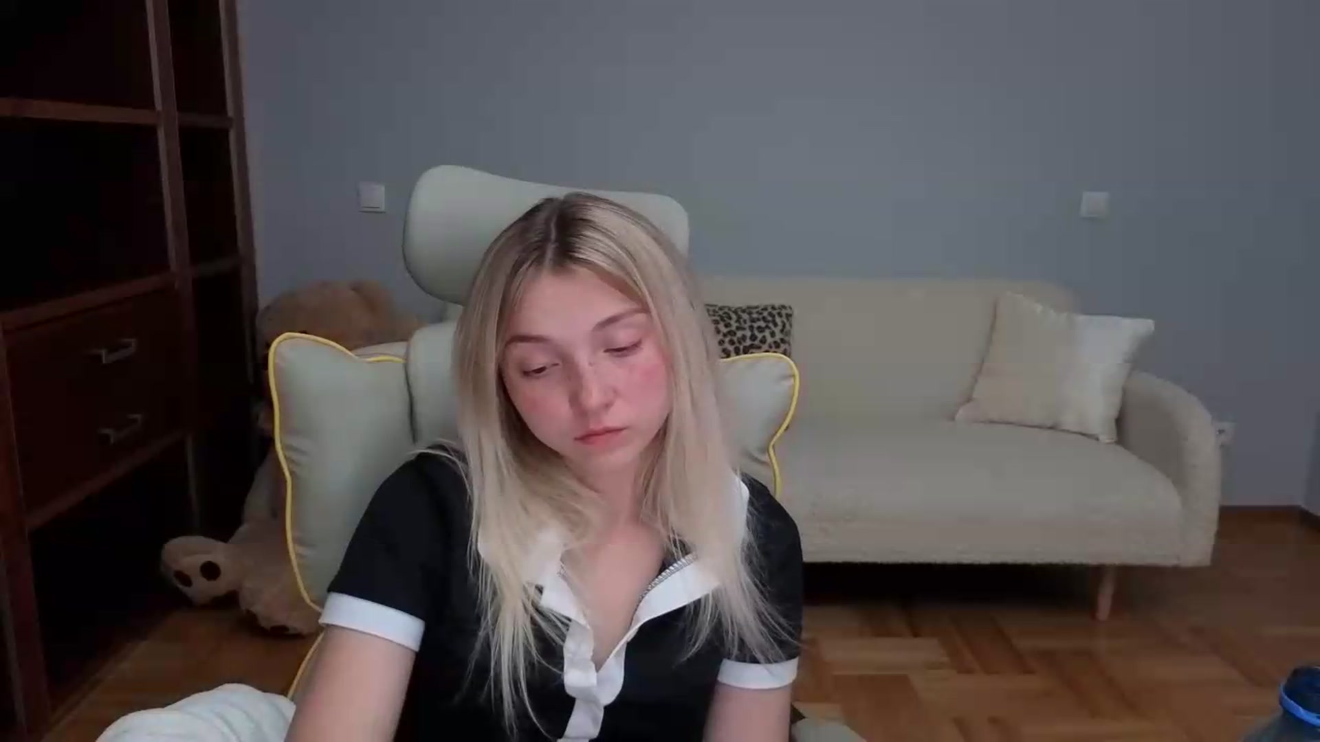 Gallery image thumbnail from Daisyy's myfreecams stream on, 05/29/2026, 21:05 image 11 of 20
