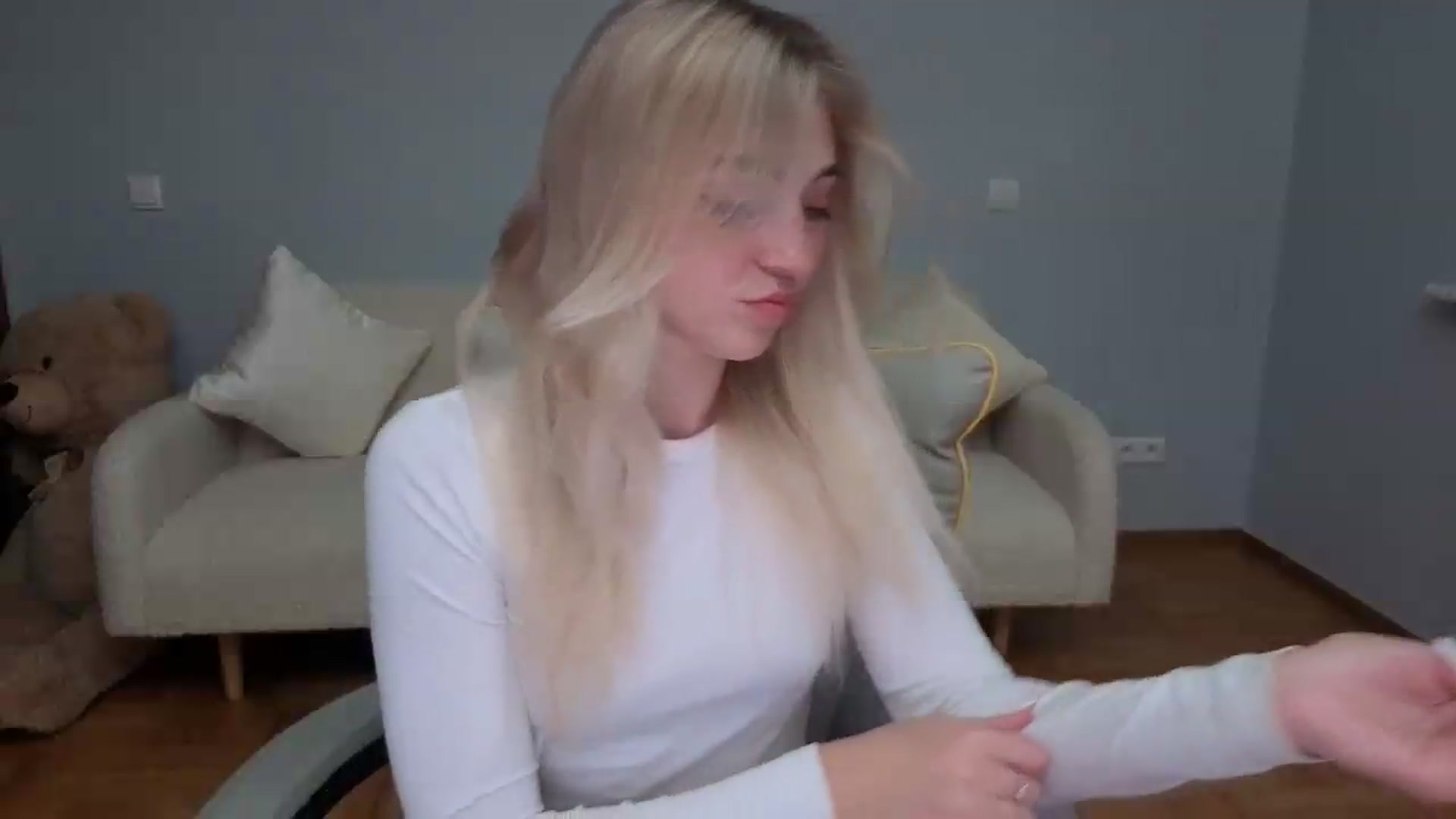 Gallery image thumbnail from Daisyy's myfreecams stream on, 05/30/2026, 13:34 image 8 of 20