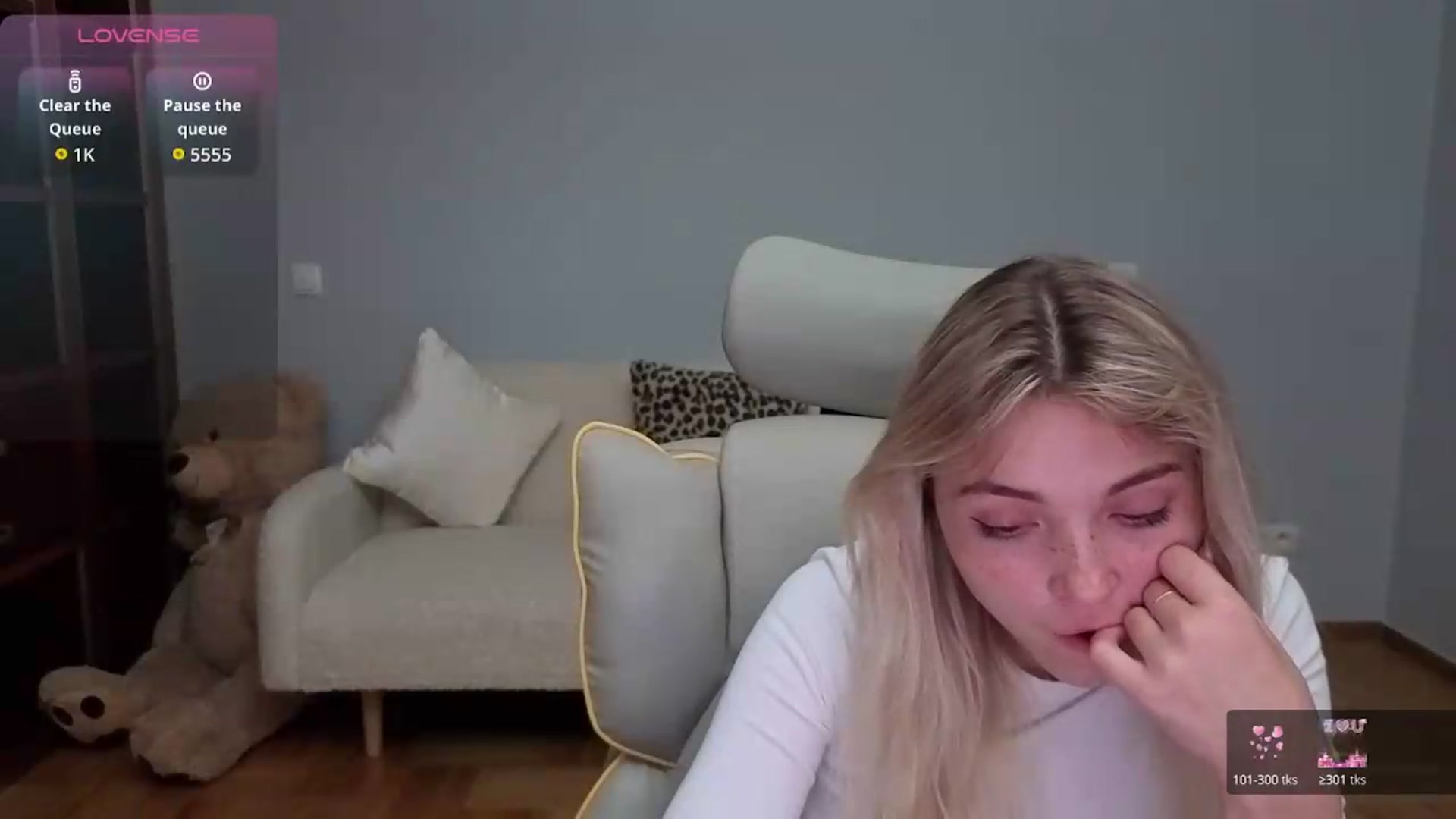 Gallery image thumbnail from Daisyy's myfreecams stream on, 05/30/2026, 20:49 image 12 of 20